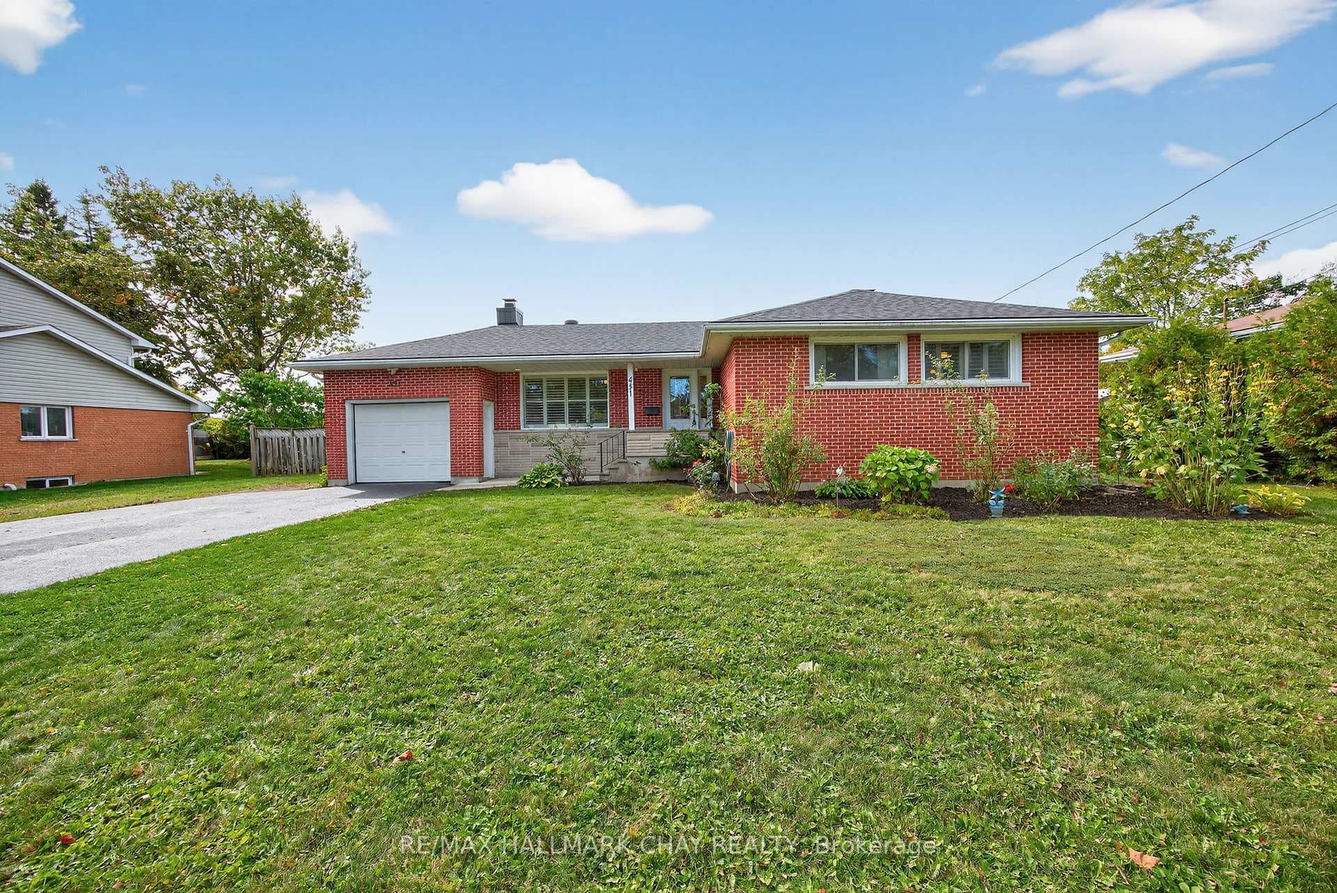 451 Jamieson Drive photo 1
