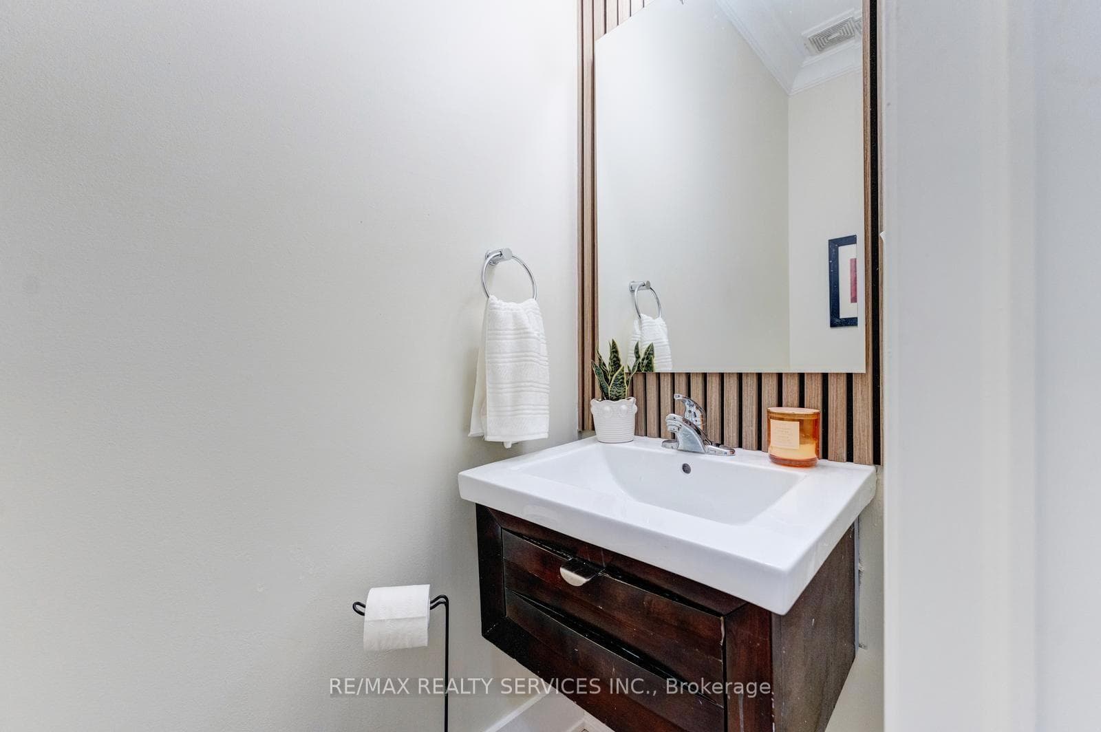 277 Potts Terrace photo 10