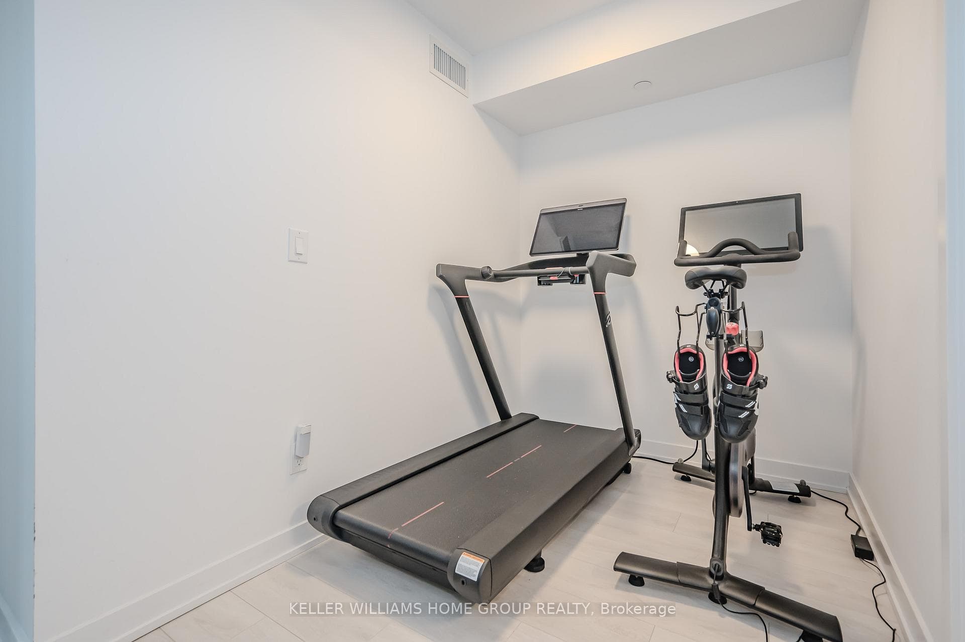 1117 Cooke Boulevard Unit A302 photo 19