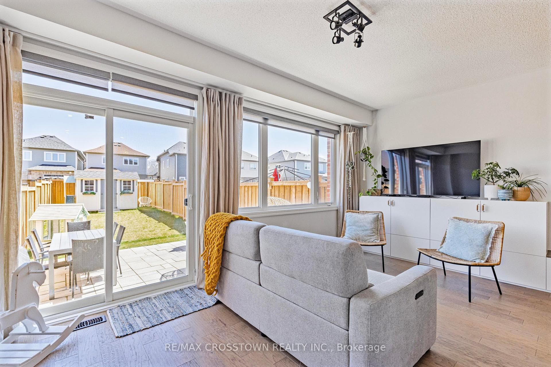 53 Morris Drive photo 16
