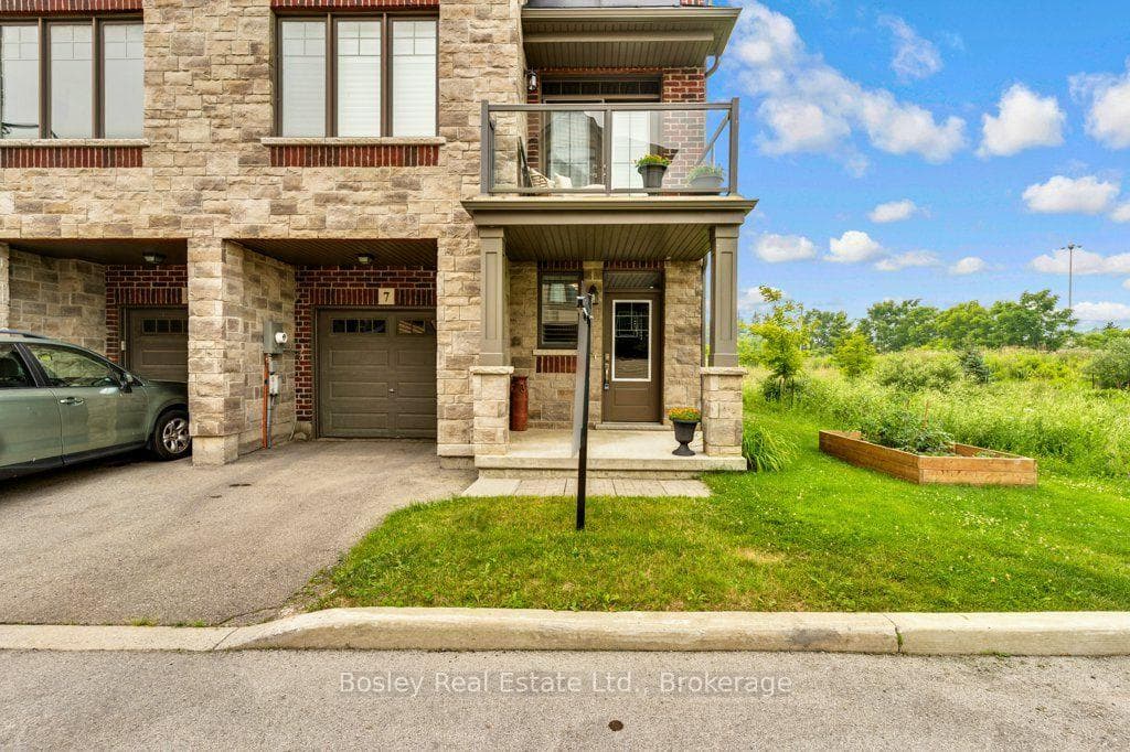 7 Bacon Lane photo 4