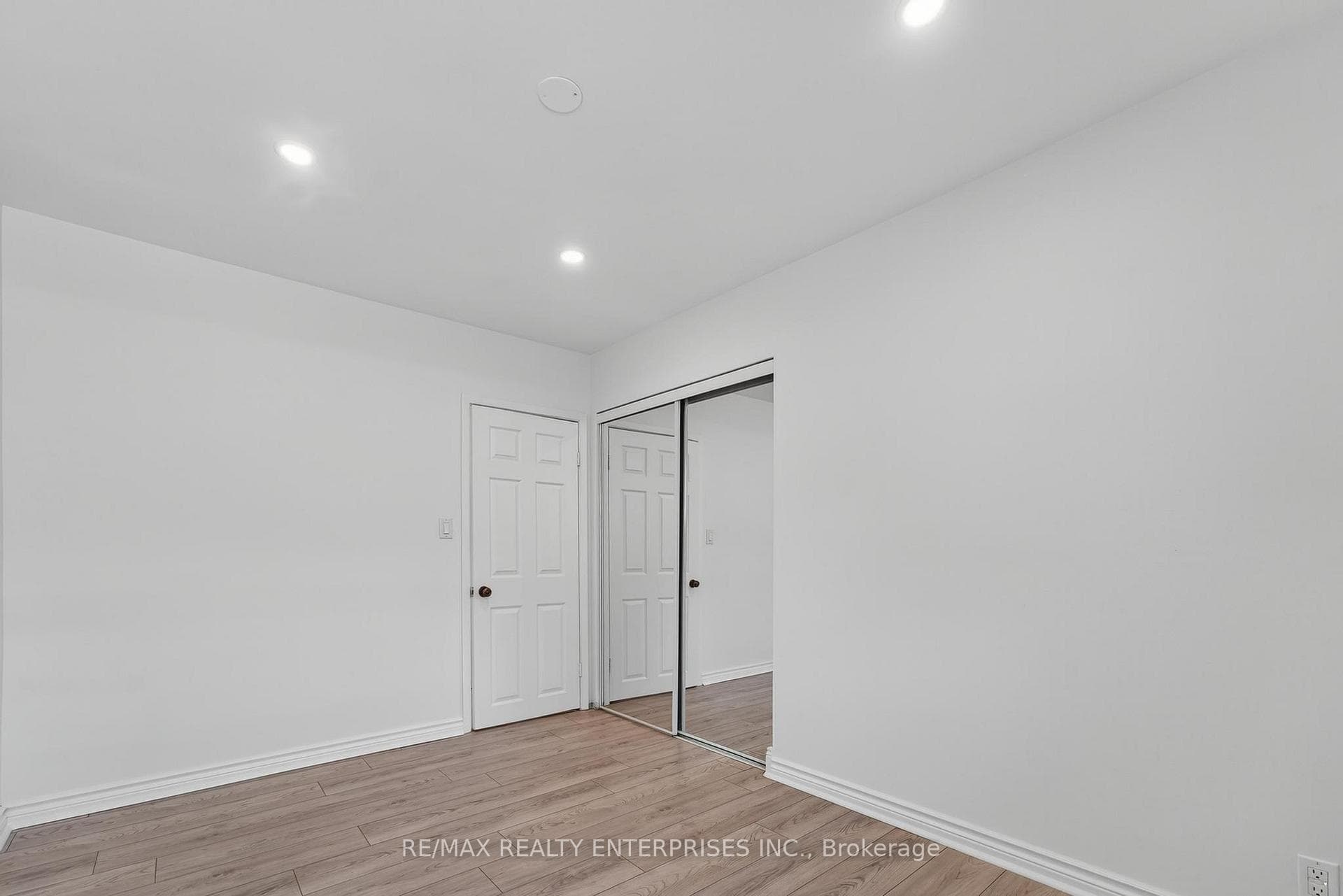 16 Warbeck Place photo 14