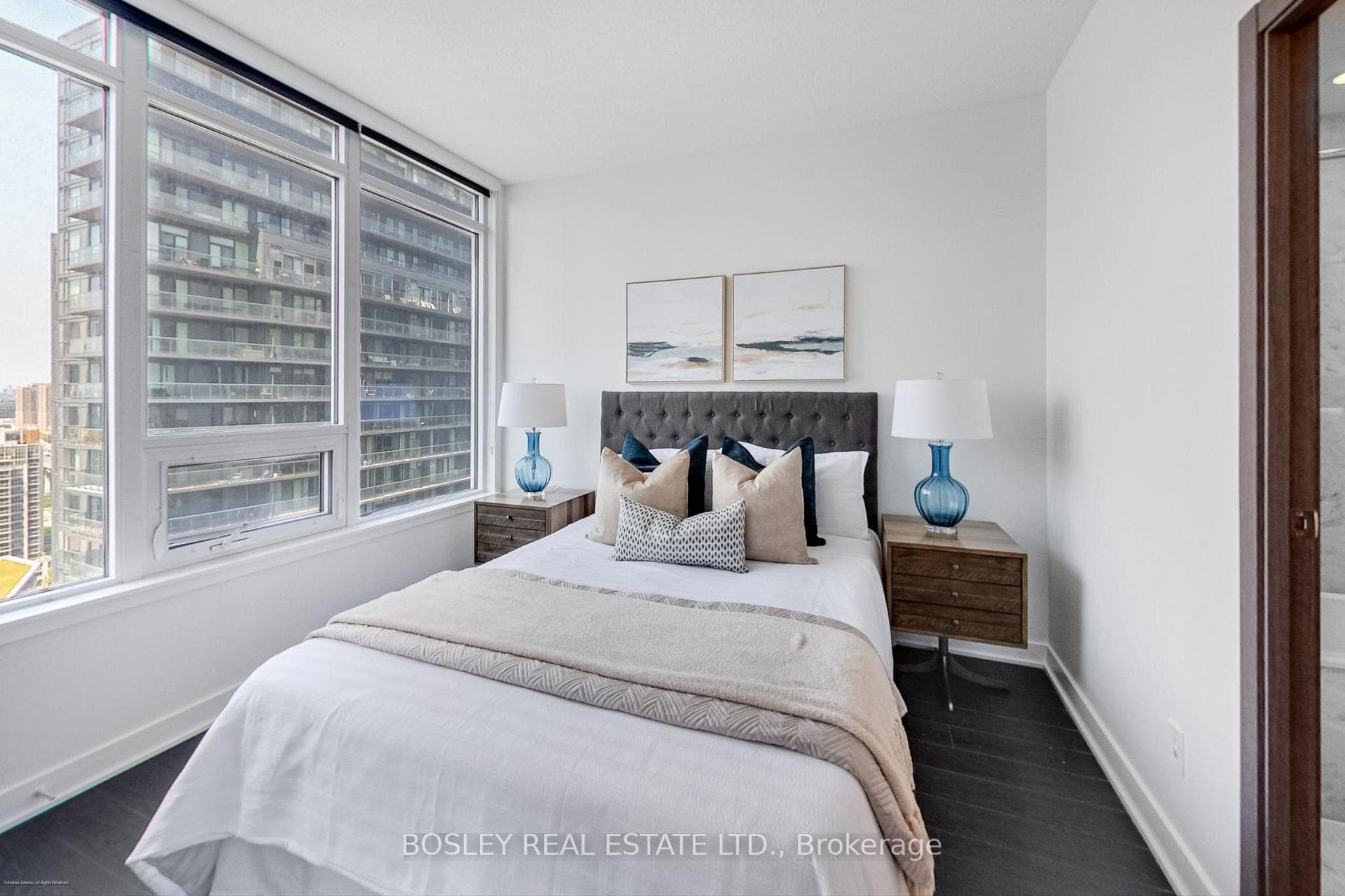 19 Bathurst Street Unit 2612 photo 12