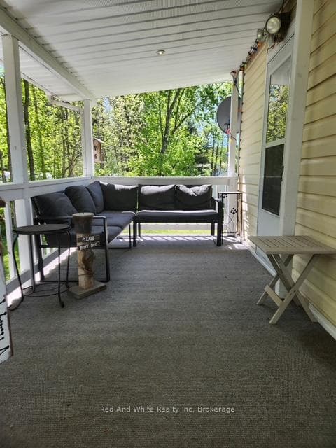 covered side porch