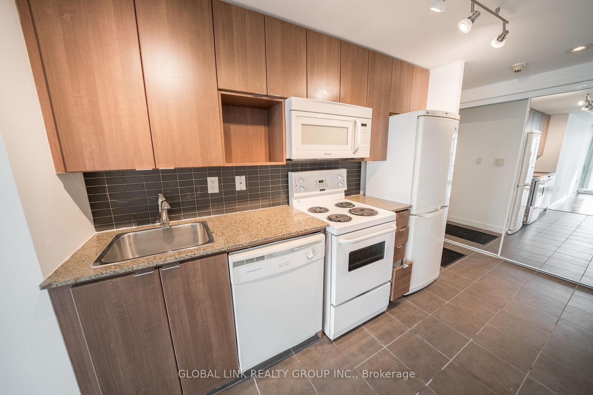 11 Brunel Court Unit 5305 photo 5