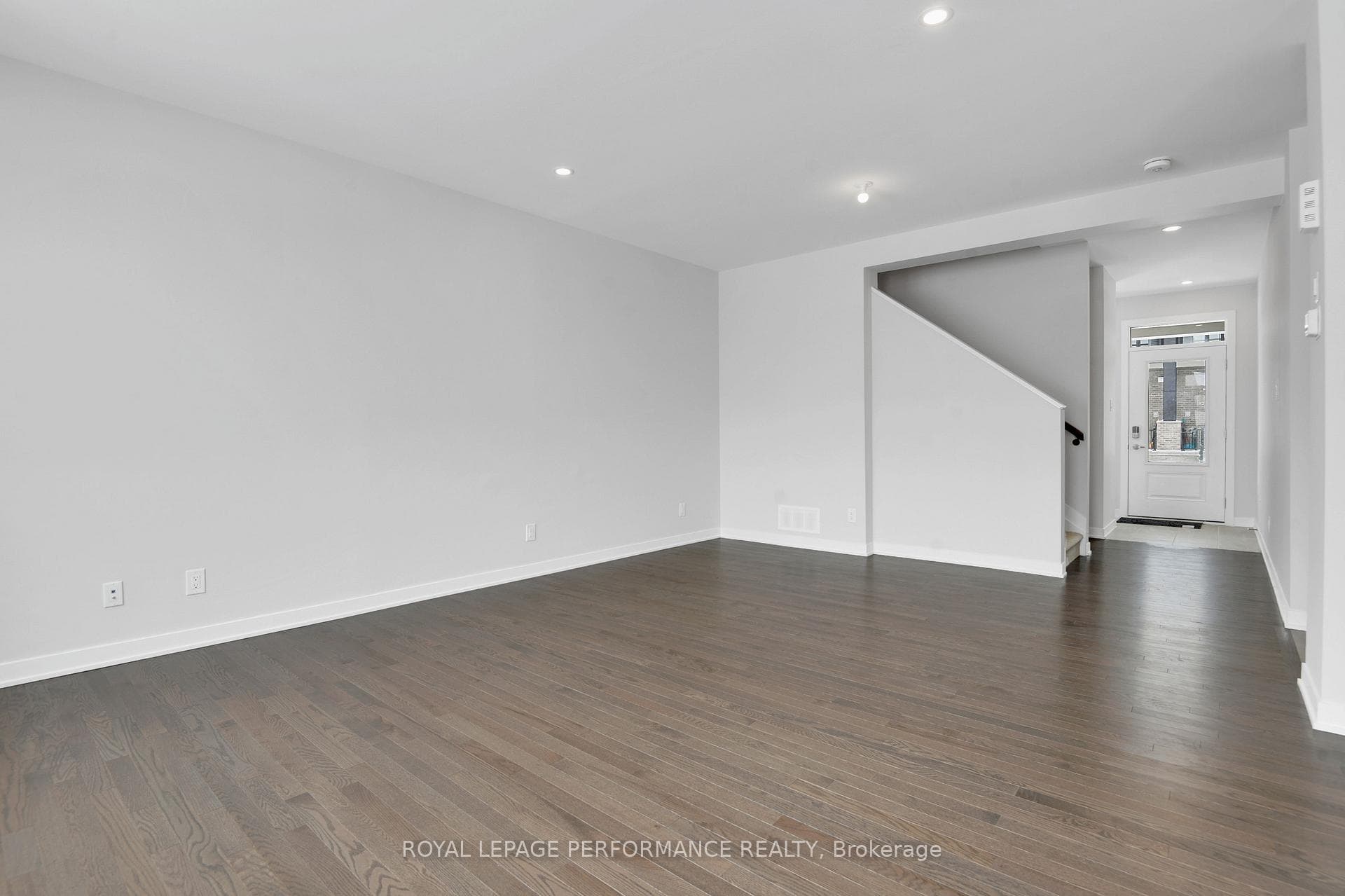 194 BEEBALM Crescent photo 10