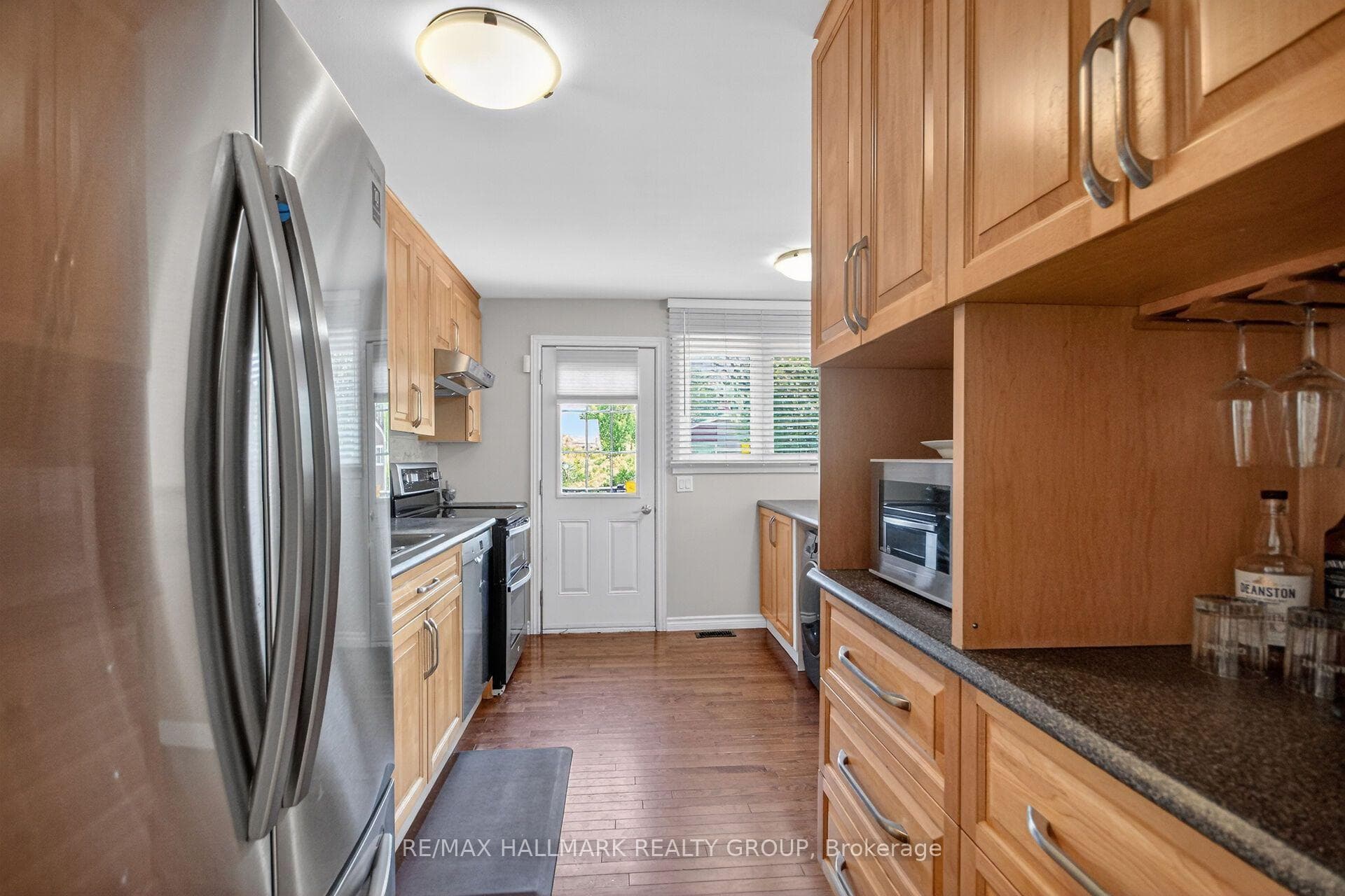 1865 ARIZONA Avenue photo 8