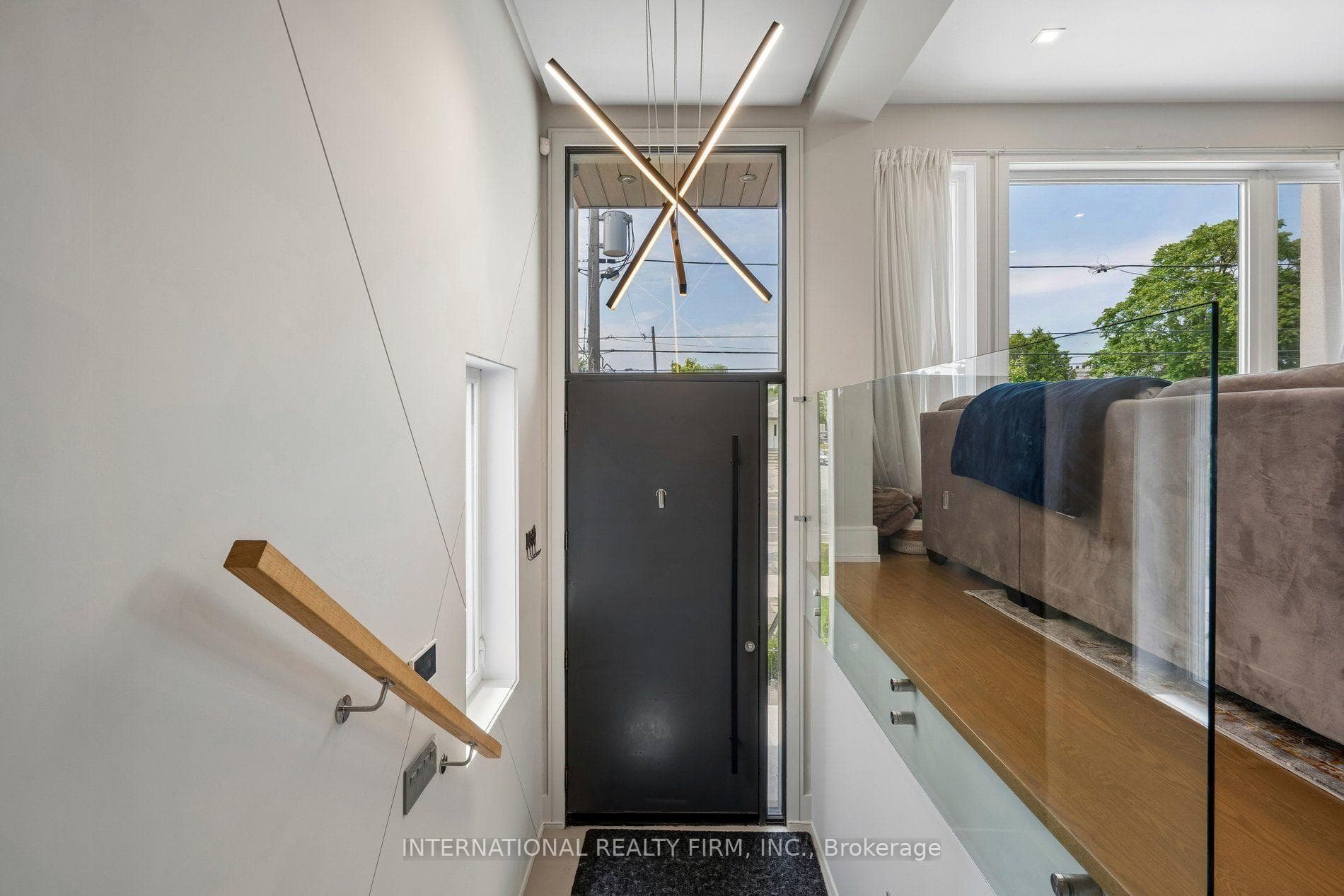 39 Wilmington Avenue photo 3