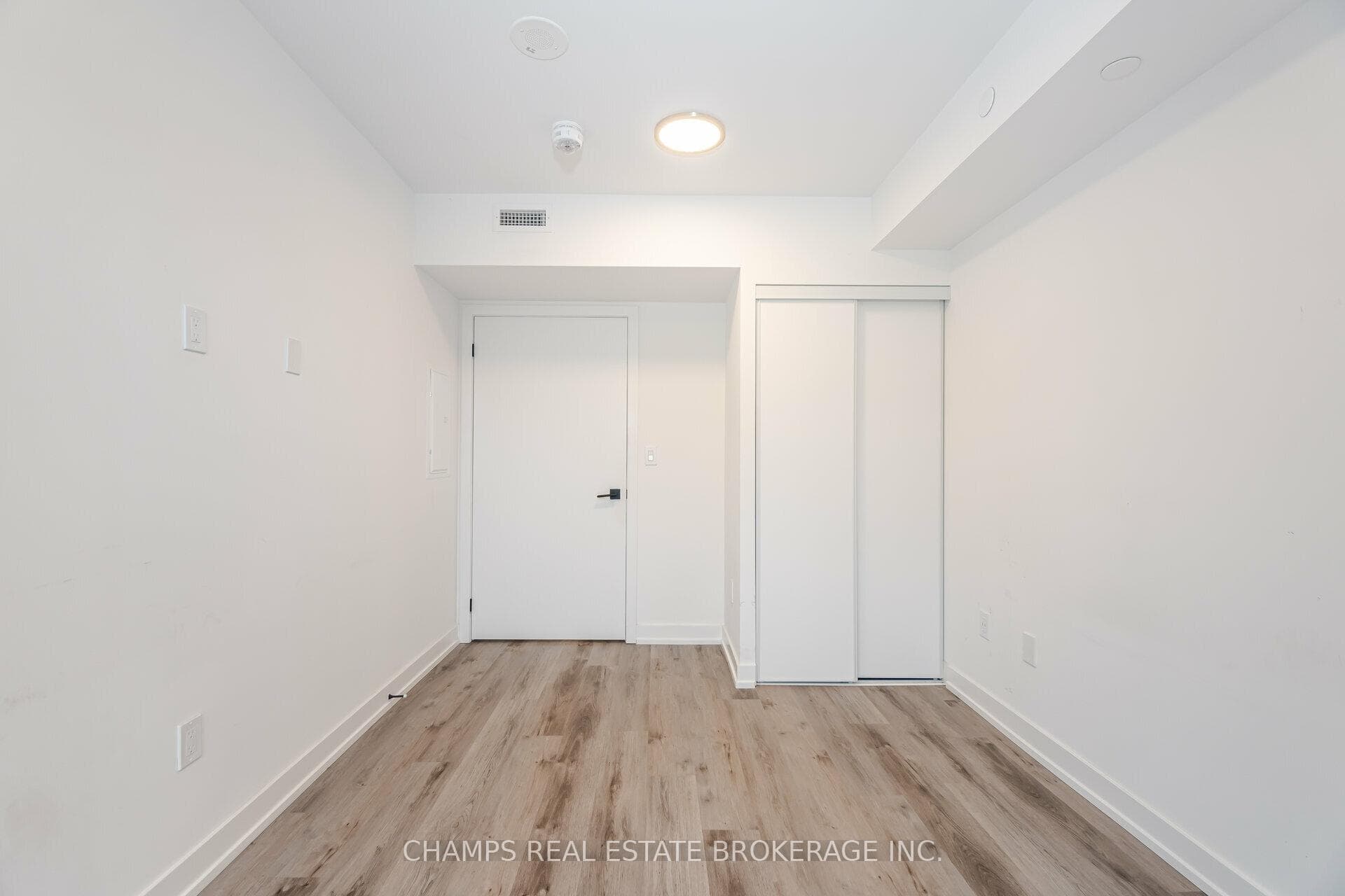 2 Augusta Avenue Unit 1103 photo 18