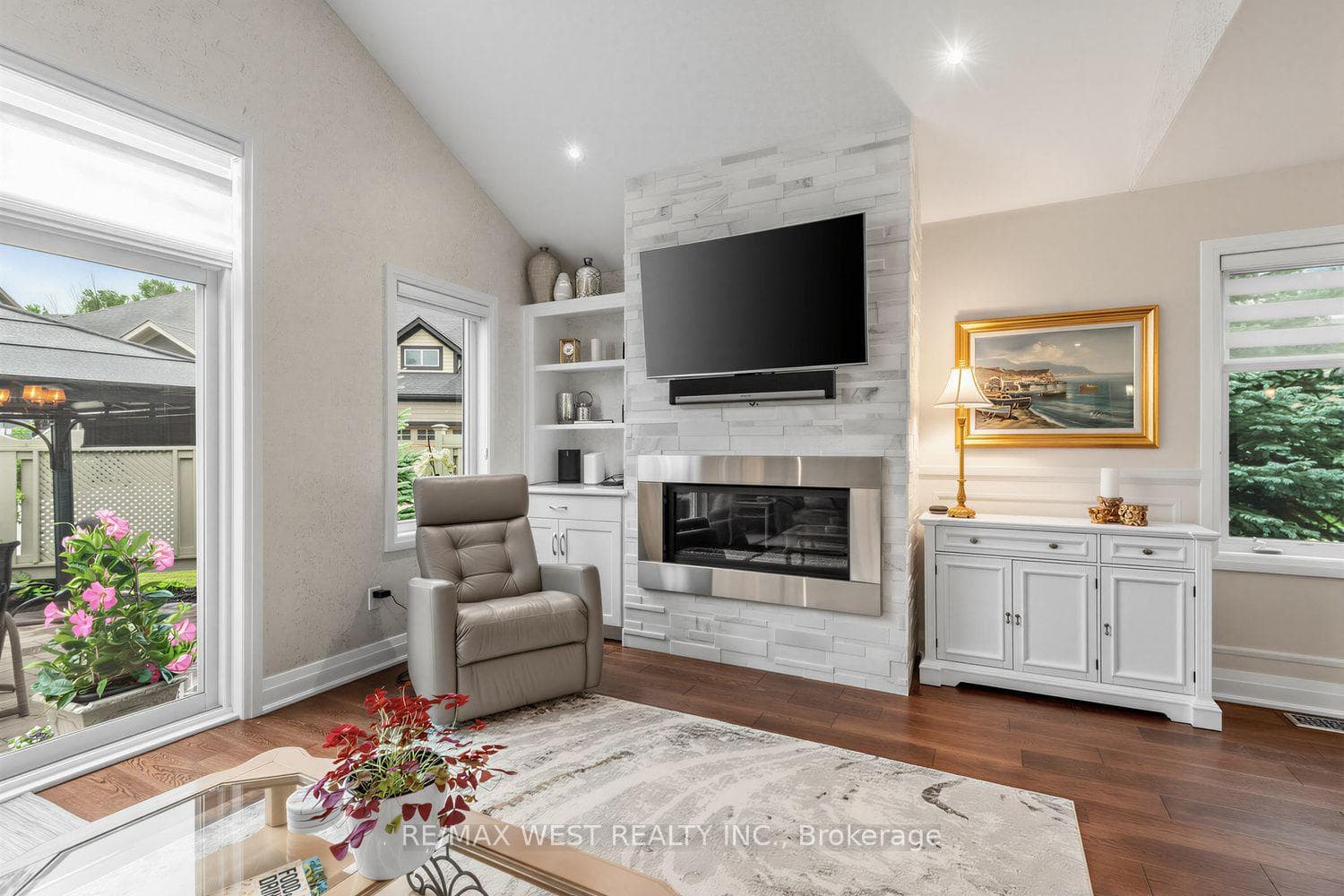 113 Dory Row - Living Room w/Gas Fireplace