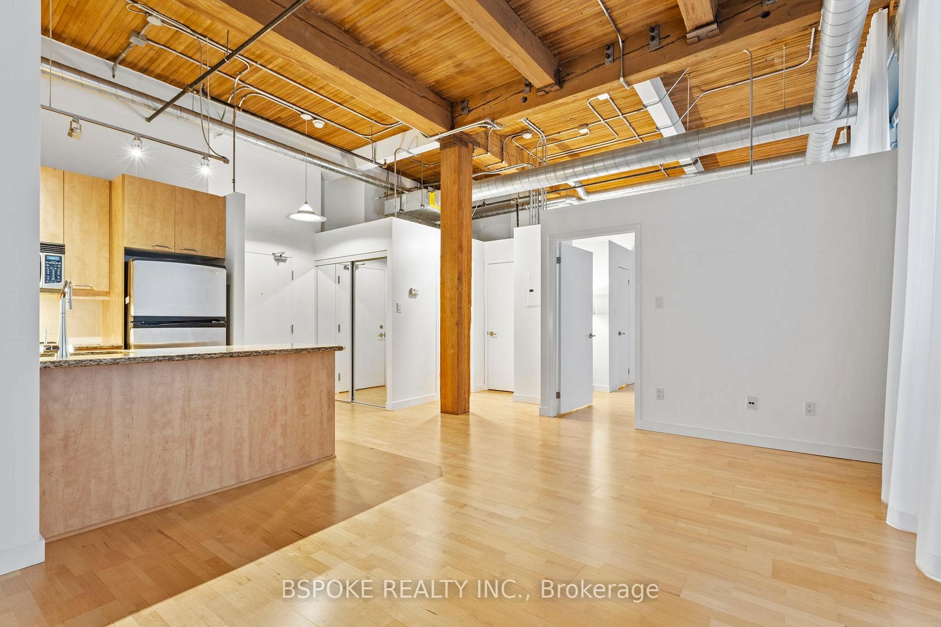 955 Queen Street Unit 227 photo 16