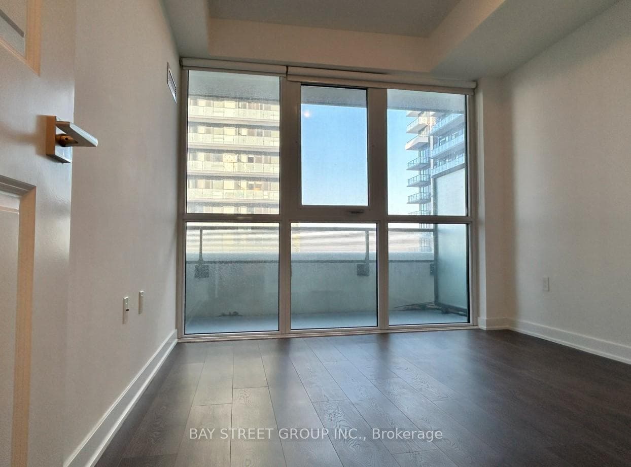 75 Oneida Crescent Unit 1011 photo 2