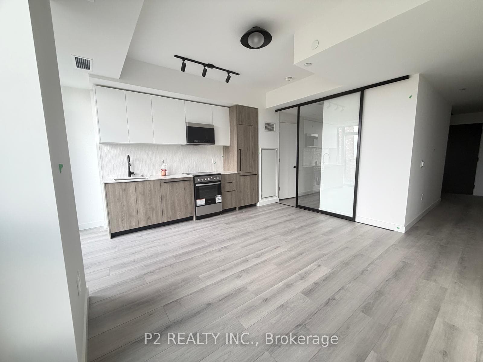 1635 MILITARY Trail Unit 520 photo 4