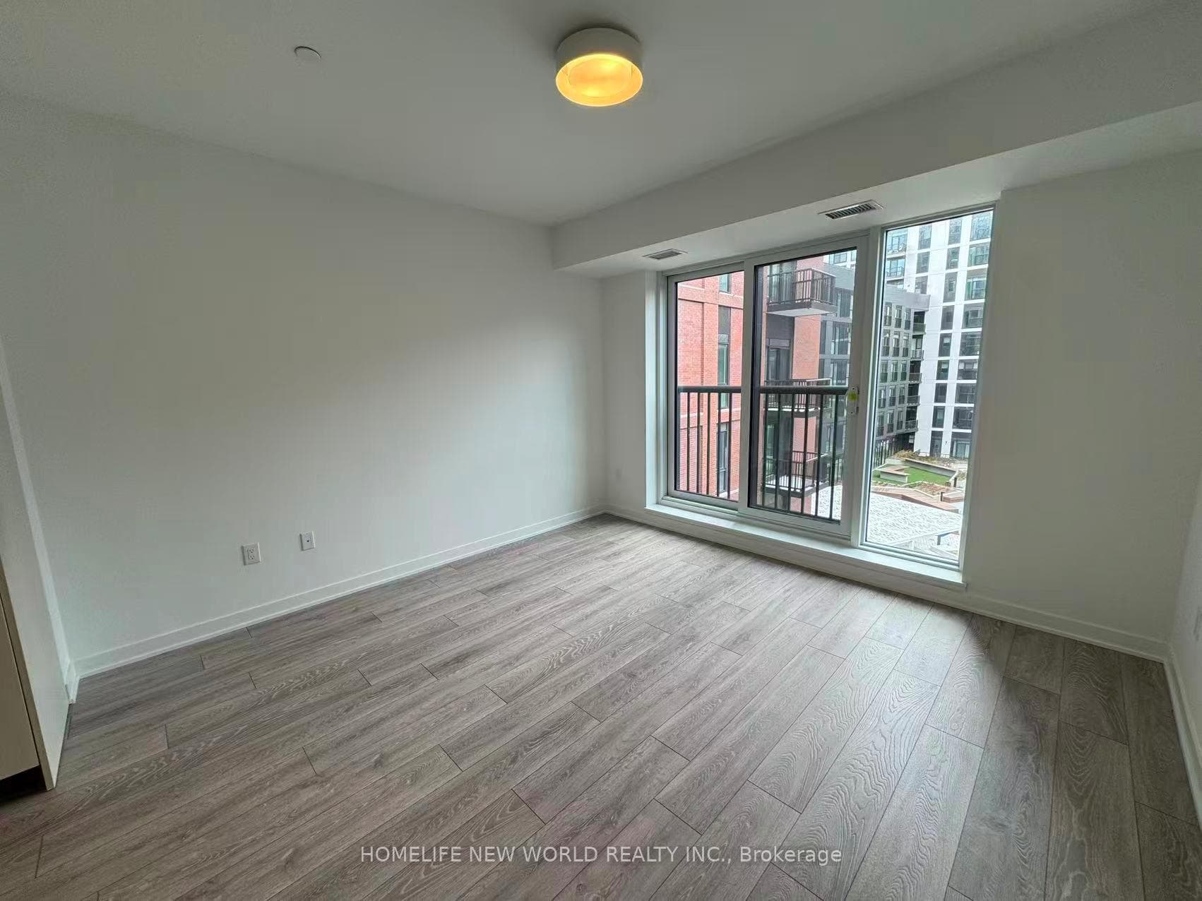 10 Oak Street Unit 502 photo 5