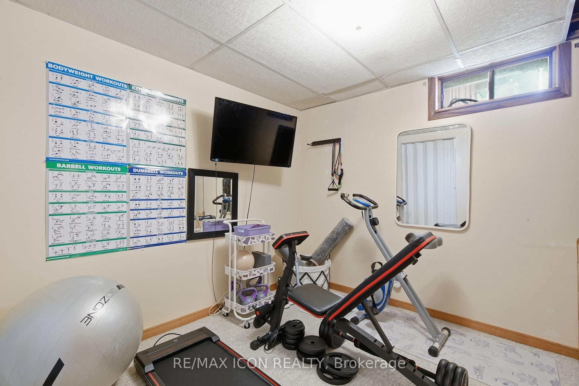 107 Rosamond Crescent photo 22