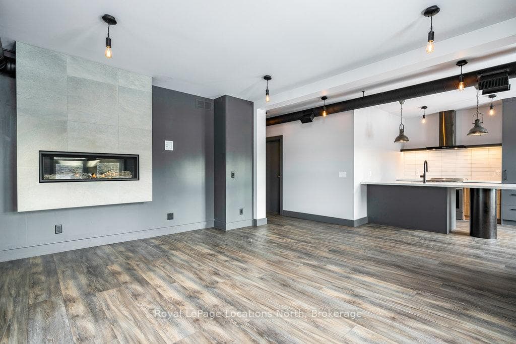 20 Alice Street Unit 2 photo 8