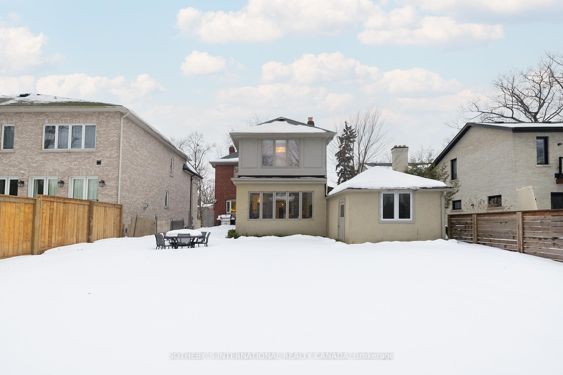 208 Hillhurst Boulevard photo 49