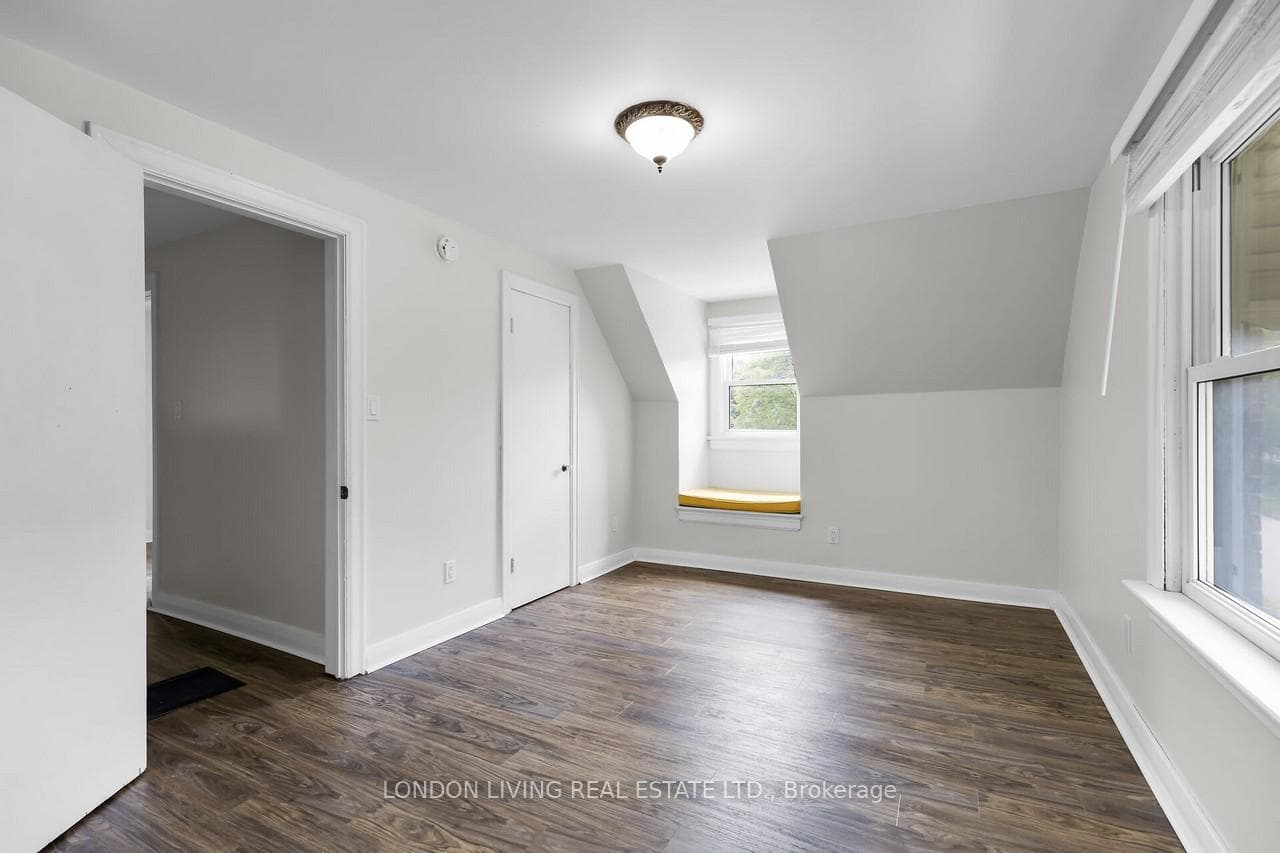 133 Empress Avenue photo 18