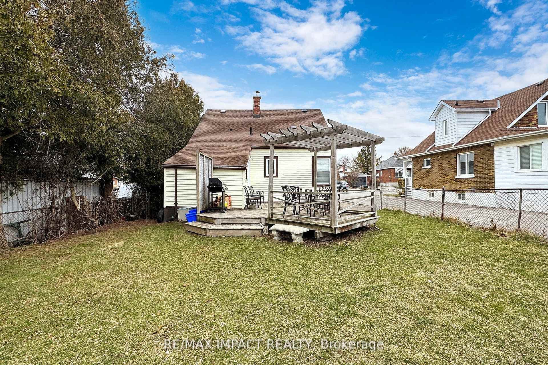 219 Mitchell Avenue photo 18