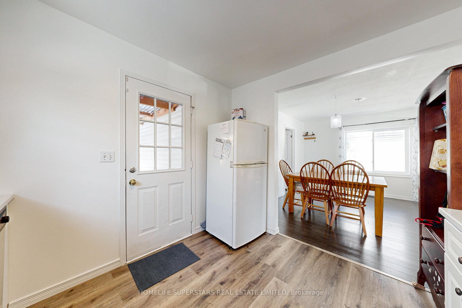 256 Annis Street photo 16