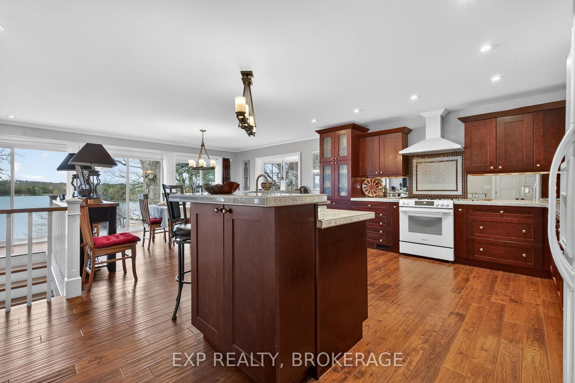 59 KERRY POINT Road photo 7