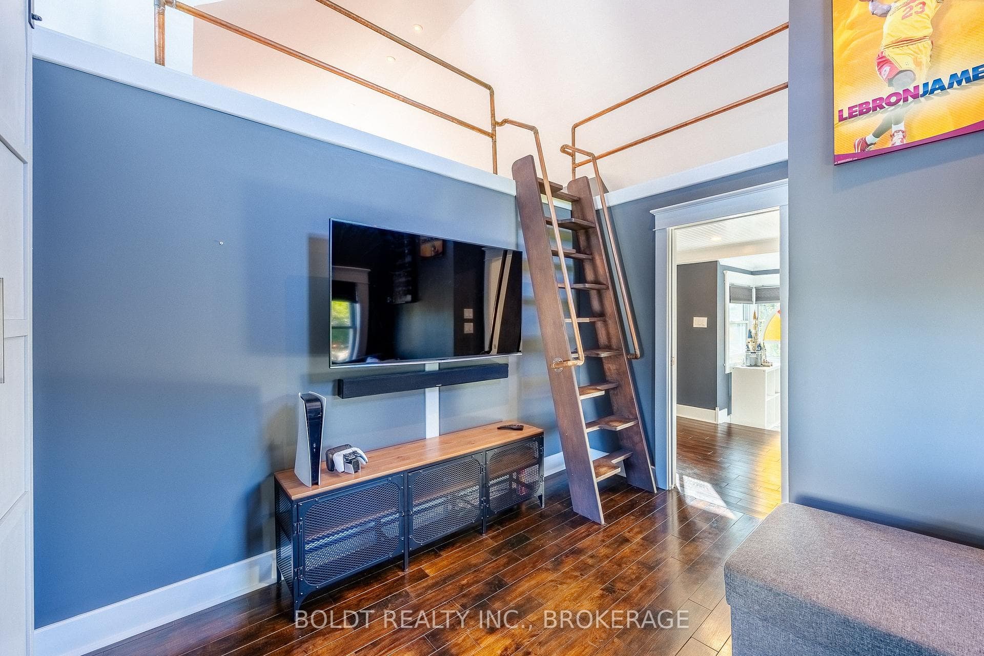 536 Thorold Road photo 13