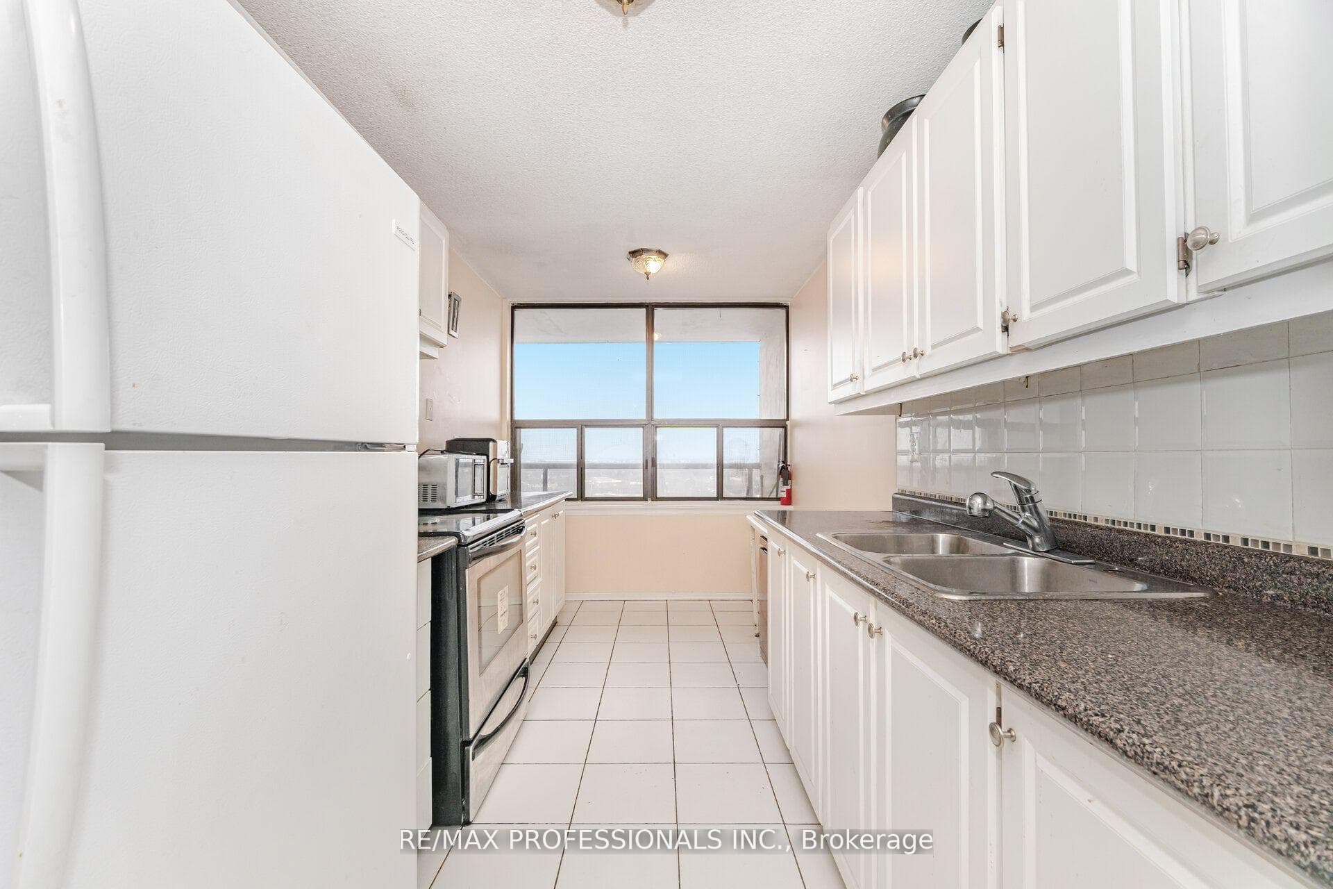 4 Kings Cross Road Unit 1109 photo 14