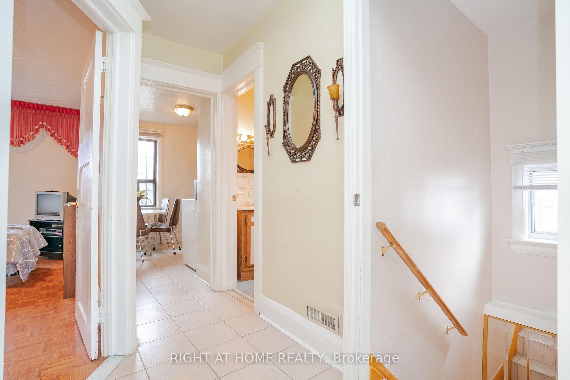 610 Lauder Avenue photo 18