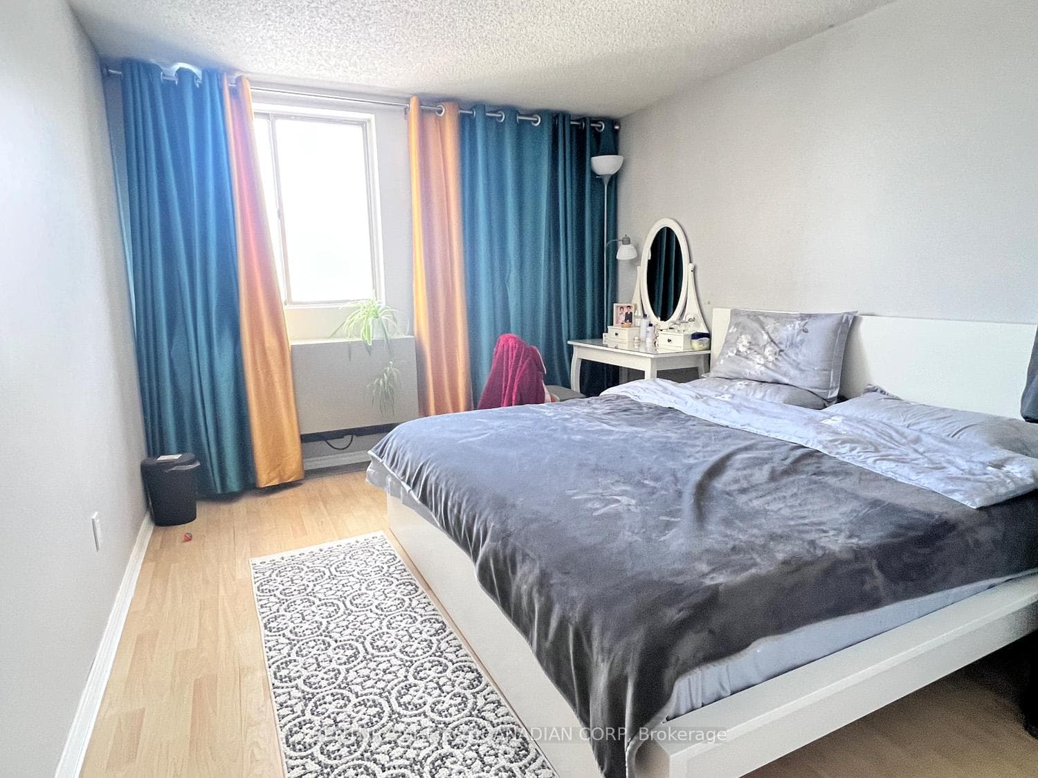 570 PROUDFOOT Lane Unit 812 photo 21
