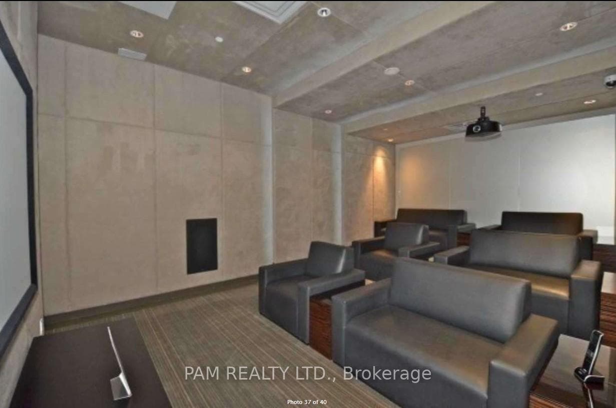 770 Bay Street Unit 1705 photo 27