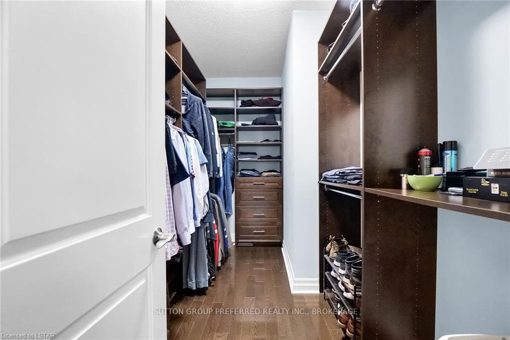 1533 JIM ALLEN Way Unit 6 photo 21