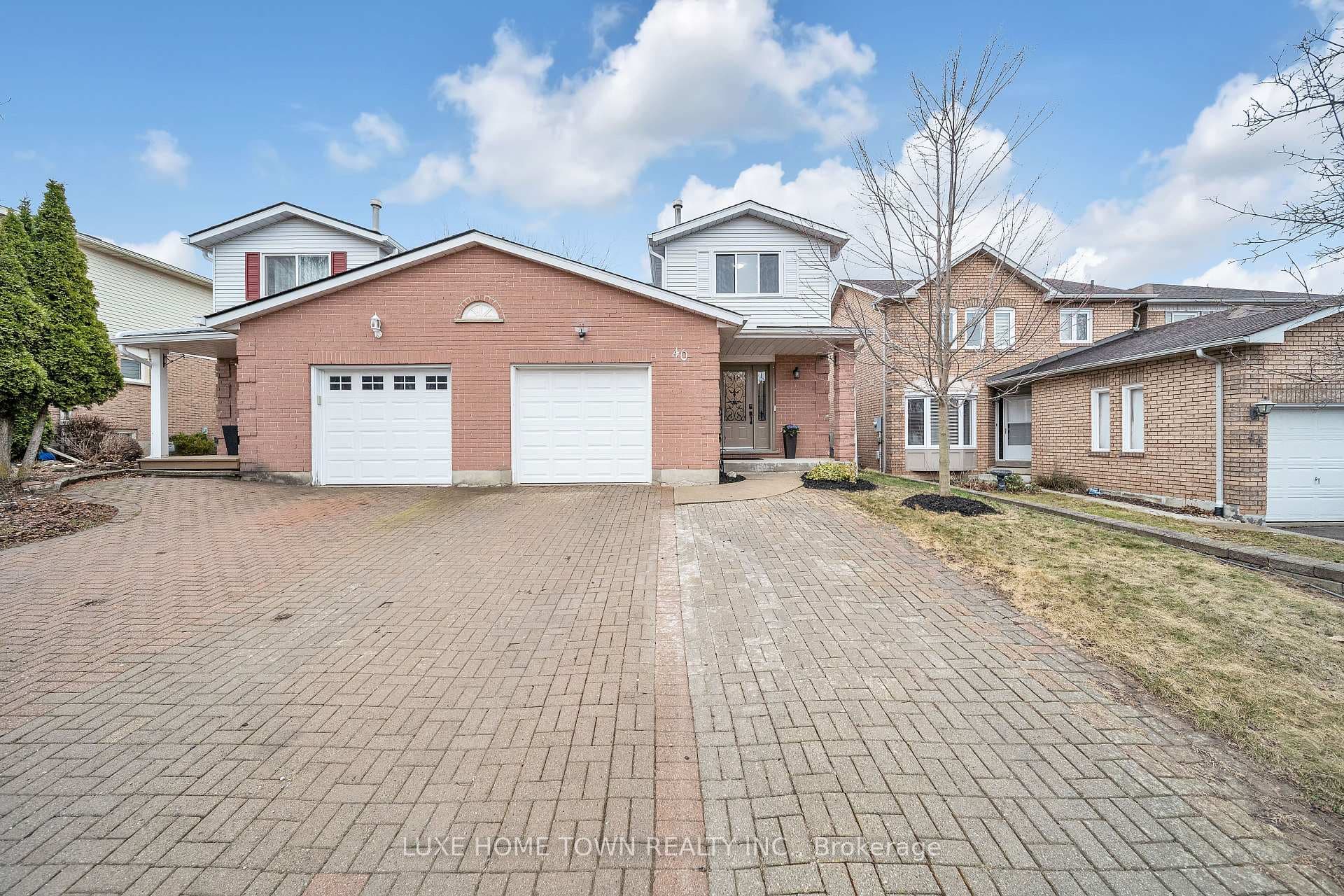 40 Anglerock Drive photo 3