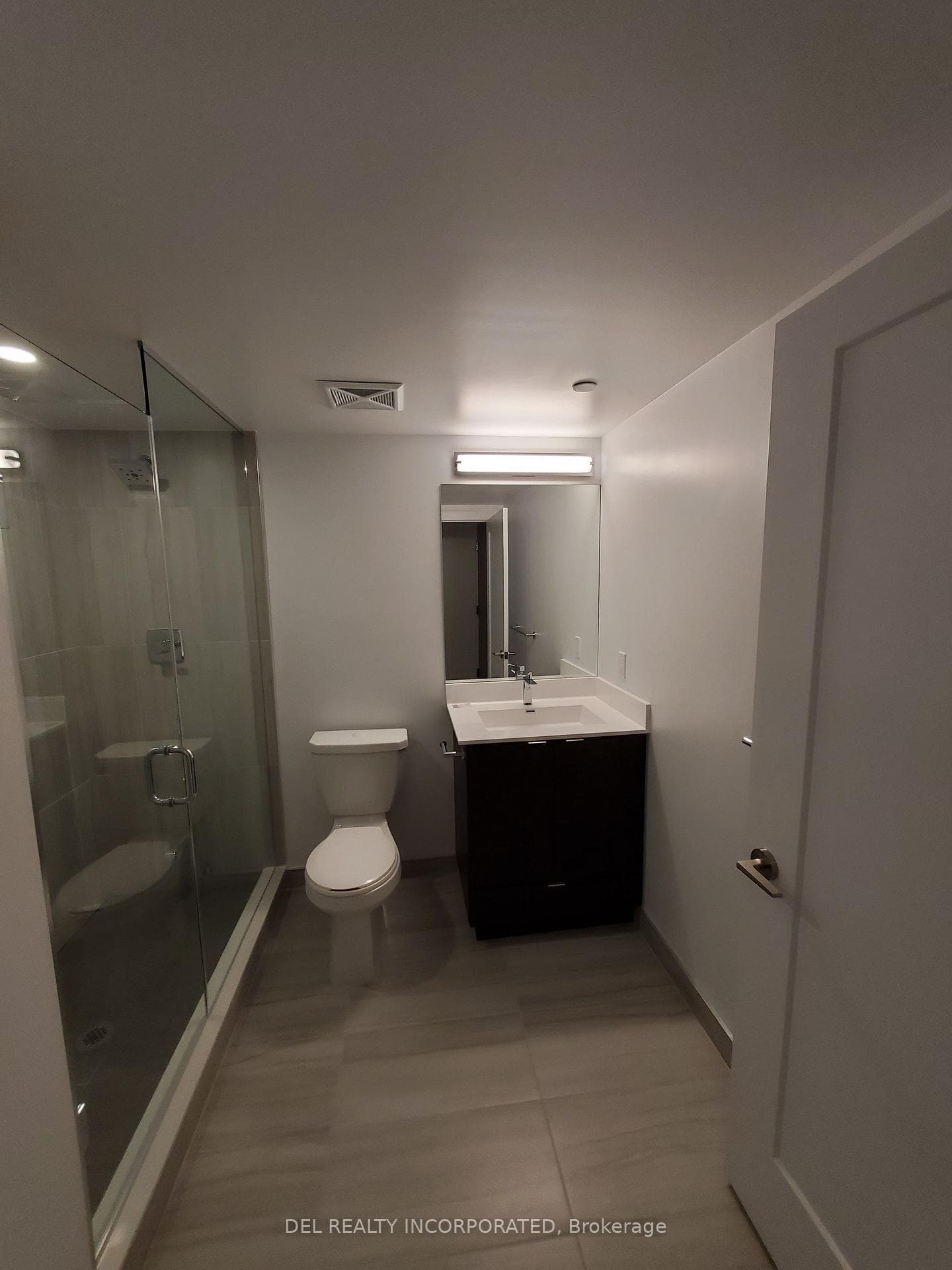 225 Village Green Square Unit 1107 photo 9
