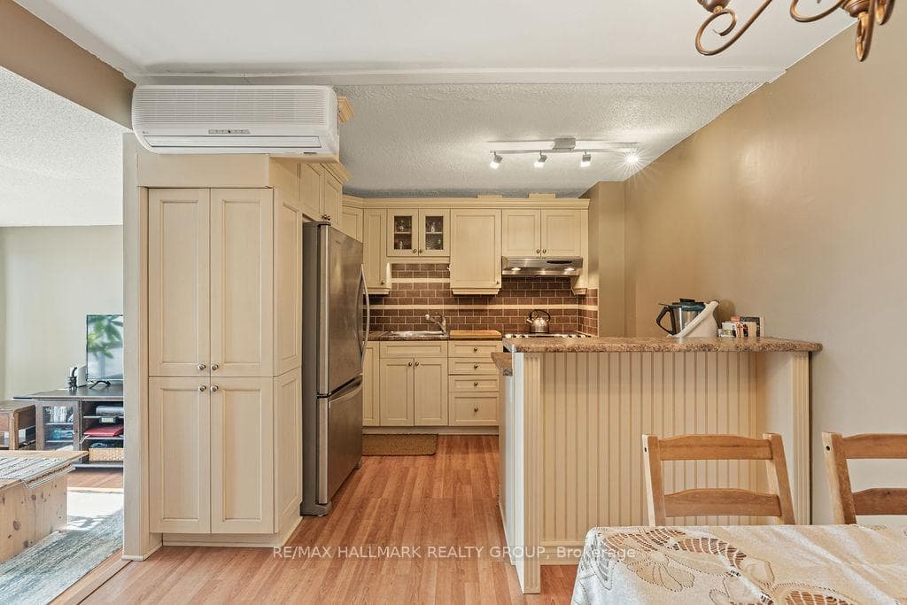 915 Elmsmere Road Unit 502 photo 8