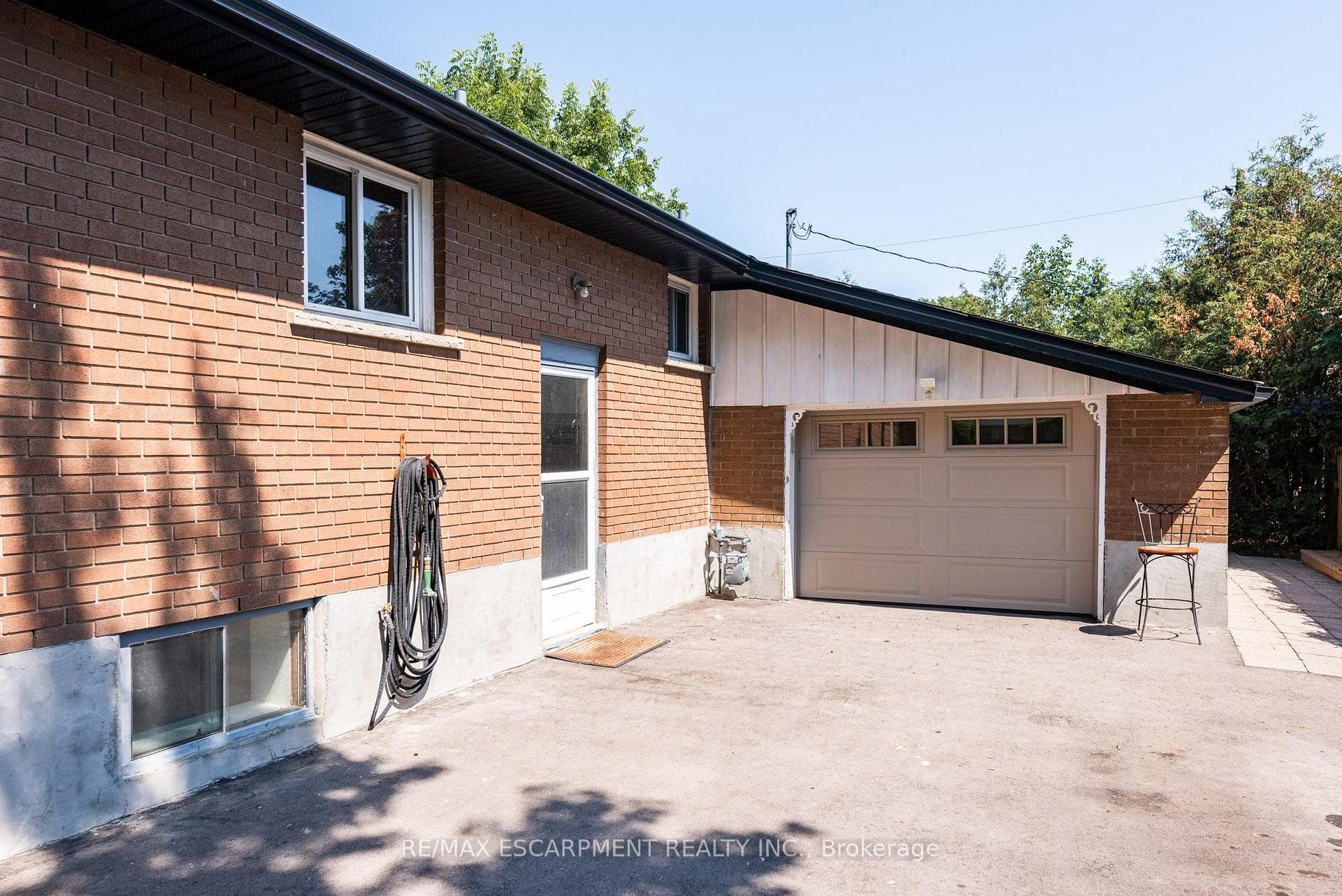 1315 Rosemary Crescent photo 36