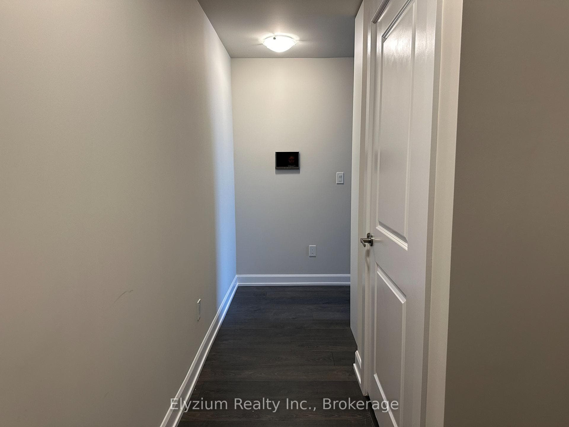 3220 William Coltson Avenue Unit 1809 photo 4