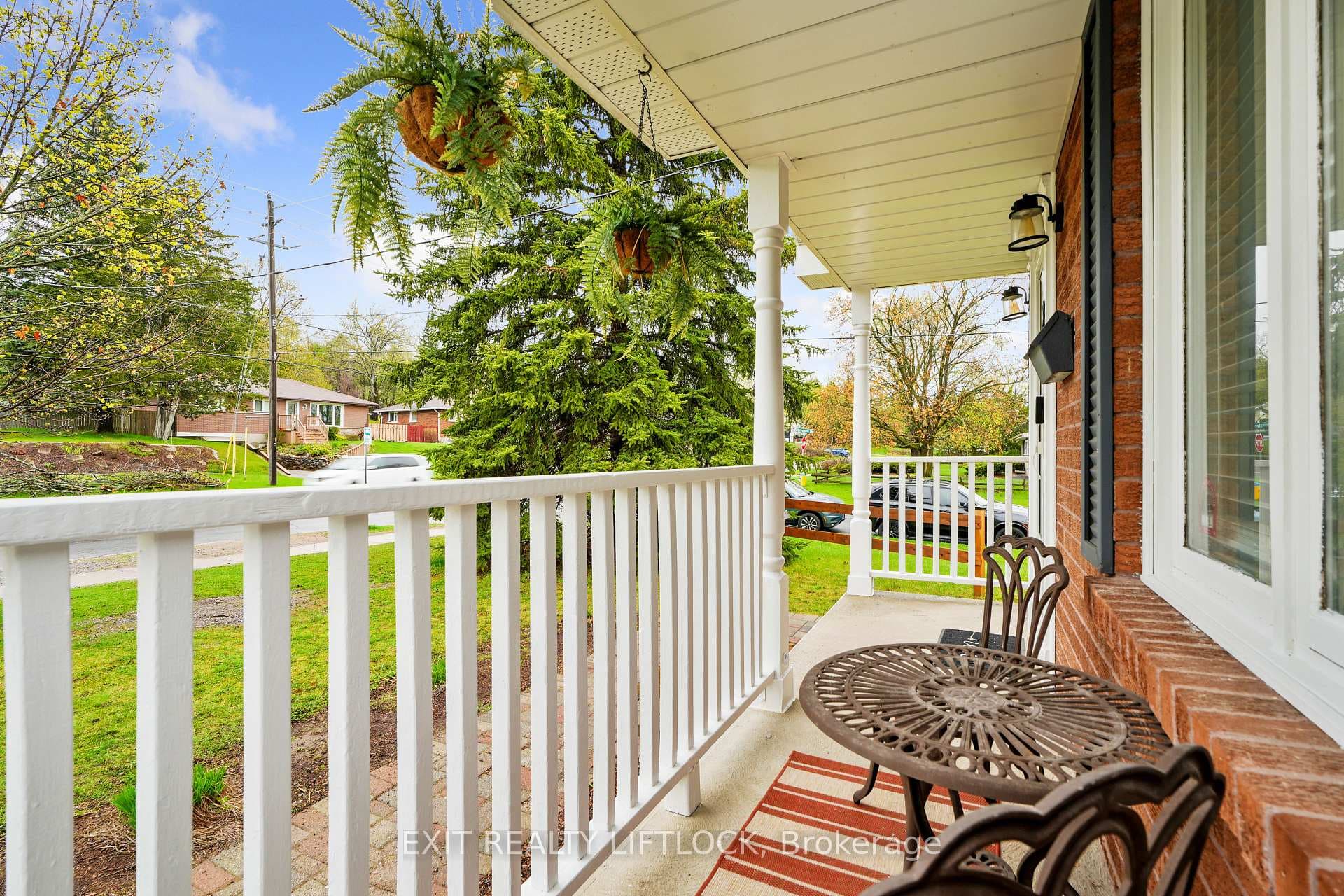 36 Kawartha Heights Boulevard photo 4