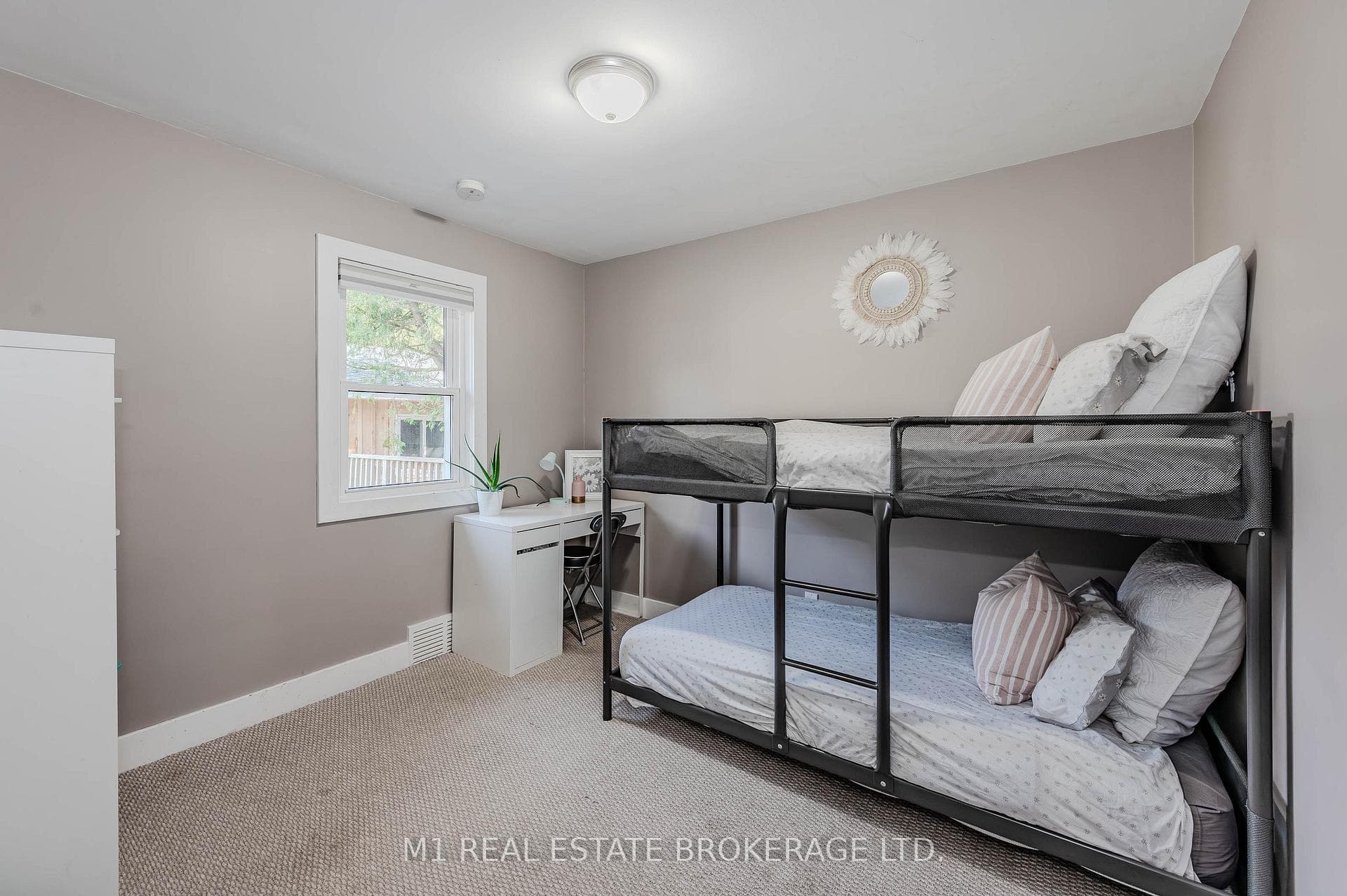 411 Wilson Street photo 15