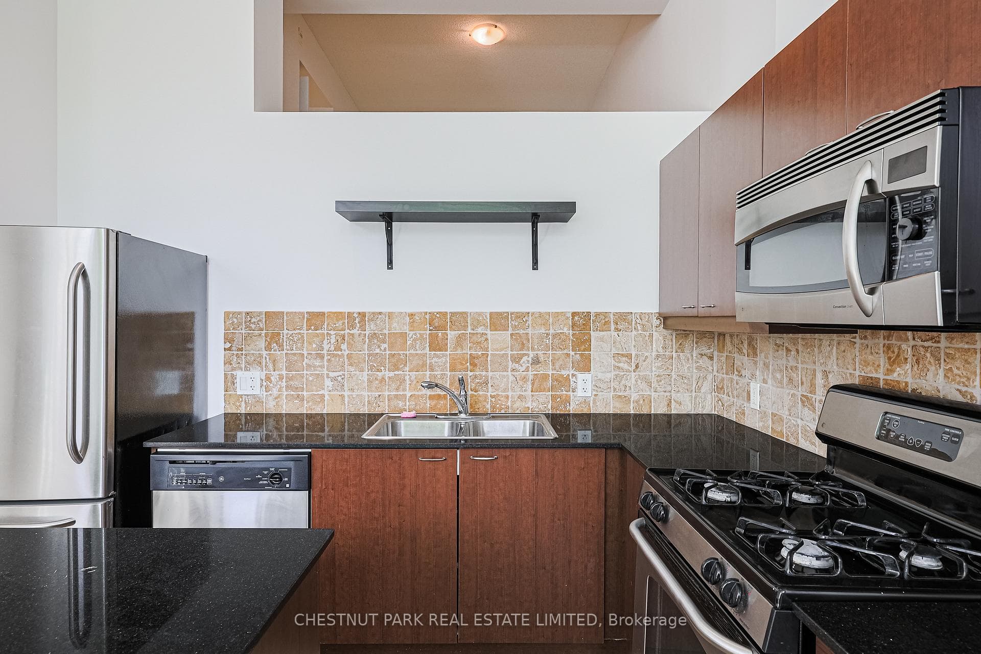 437 Roncesvalles Avenue Unit 209 photo 15