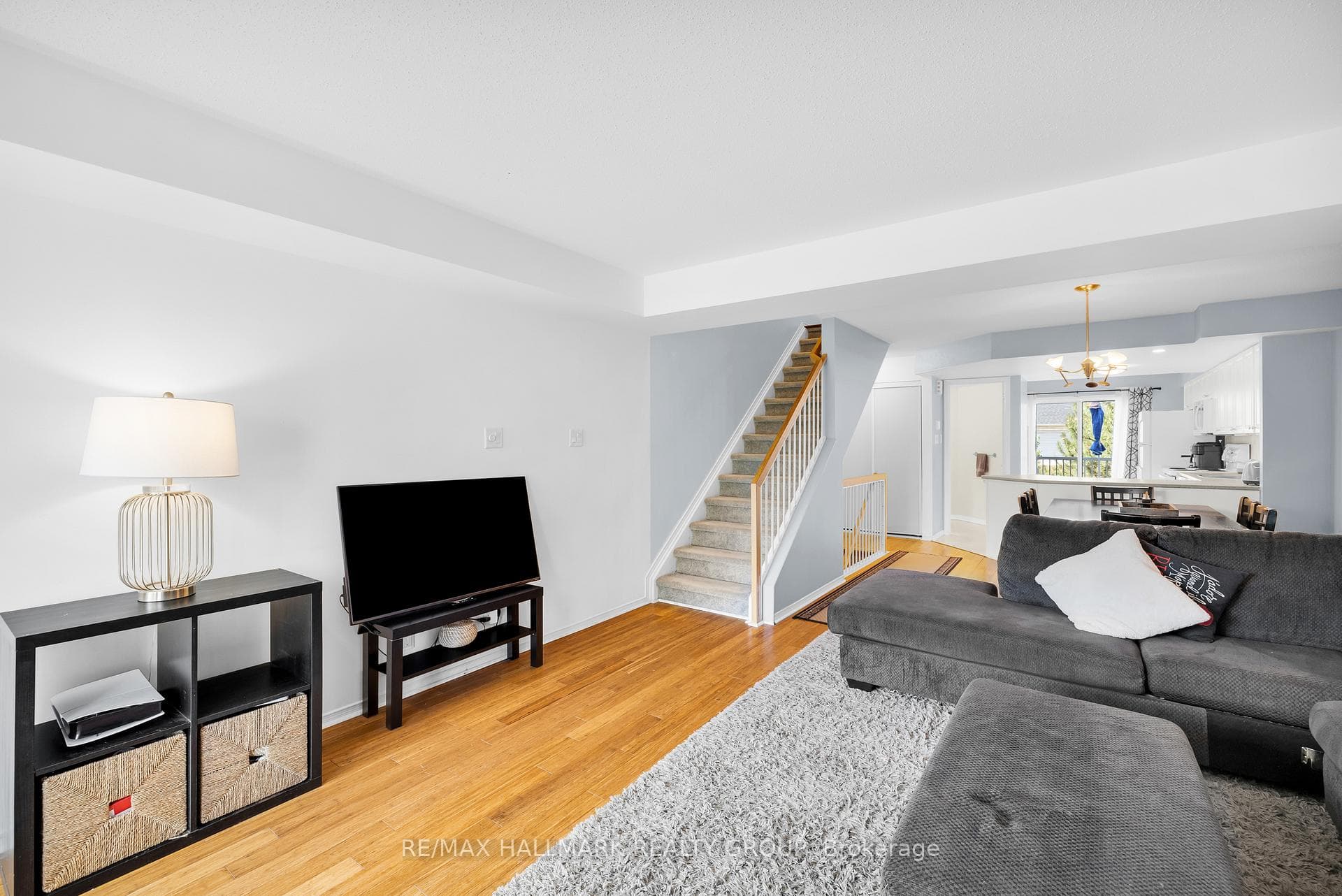 250 Cresthaven Drive Unit 3 photo 14