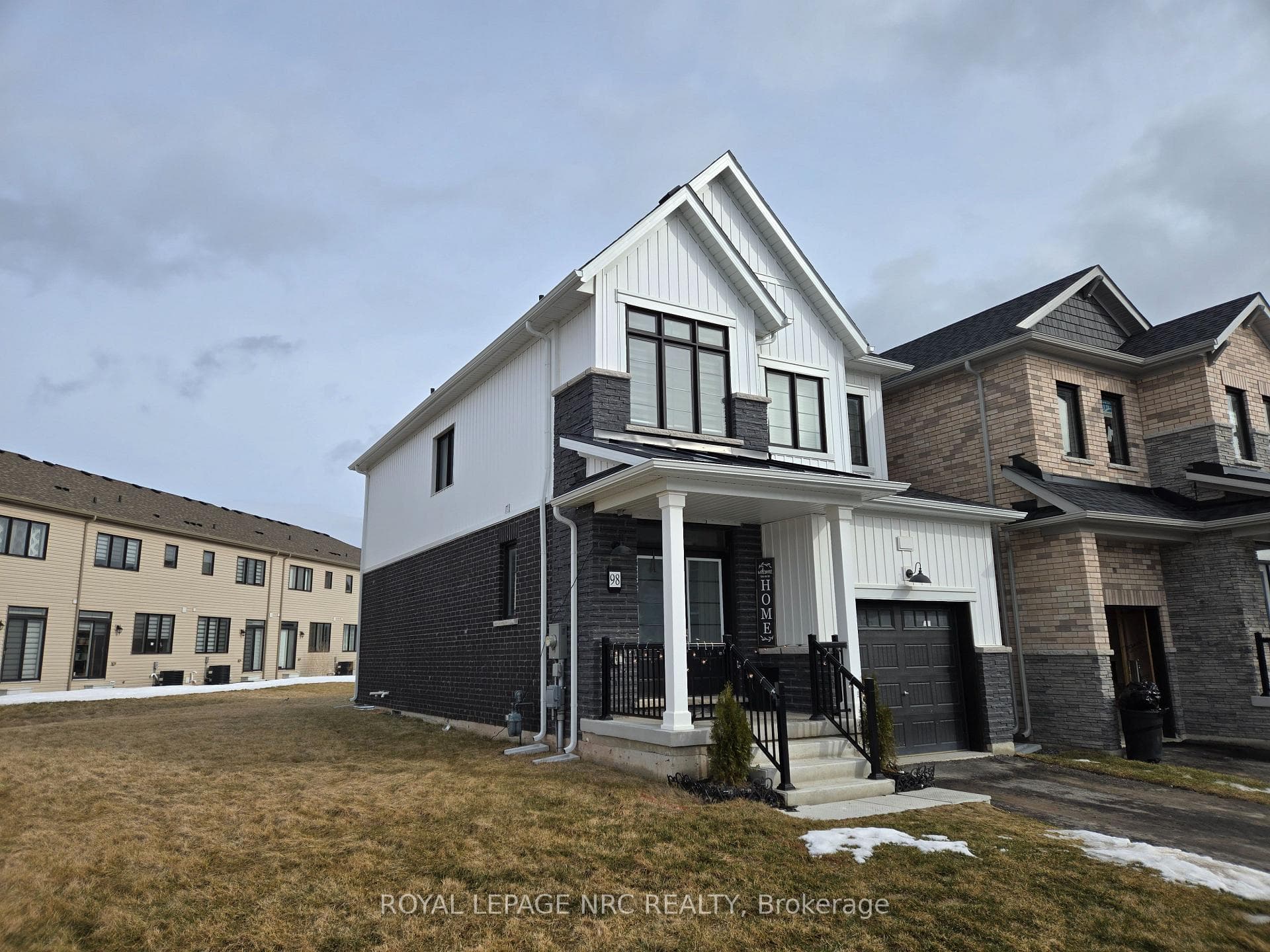 98 Stern Drive photo 2