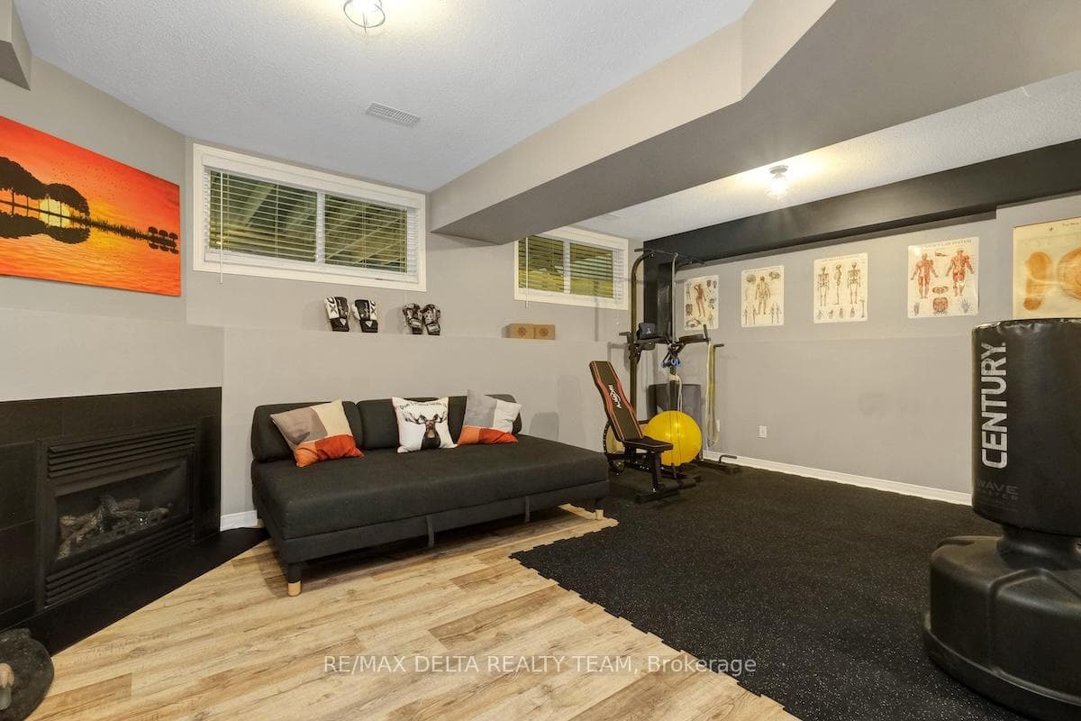 244 Parkrose Private photo 34