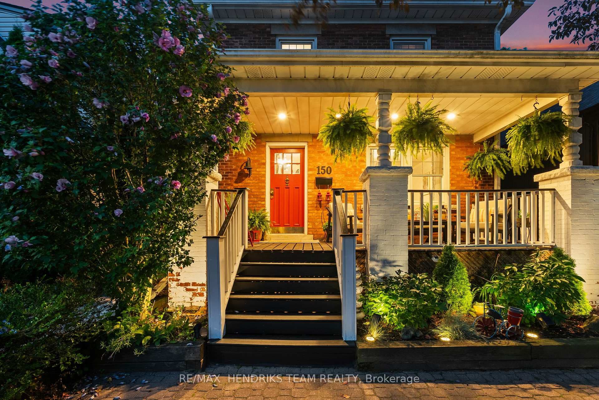 150 York Street photo 3