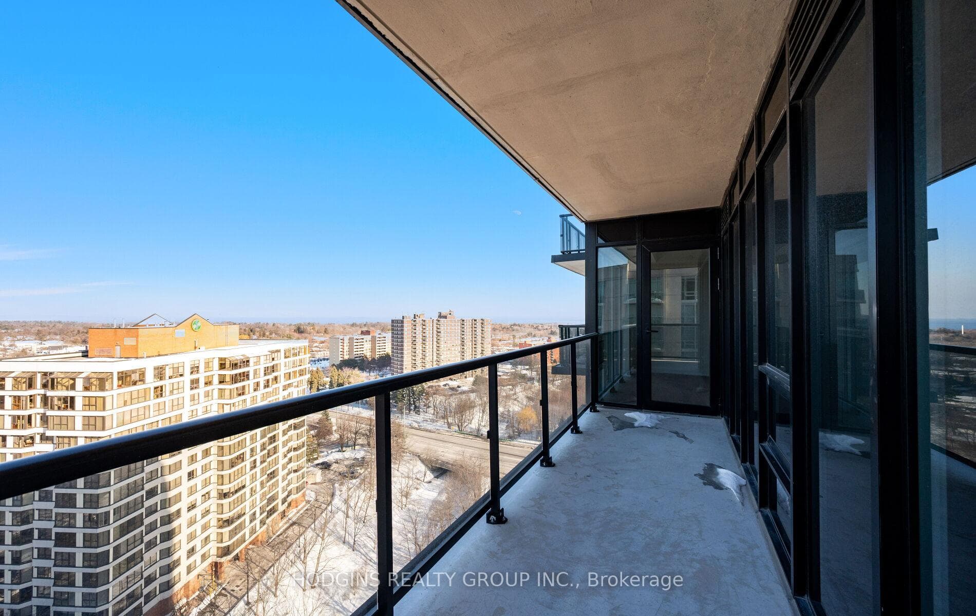 1035 Southdown Road Unit LPH 1801 photo 38