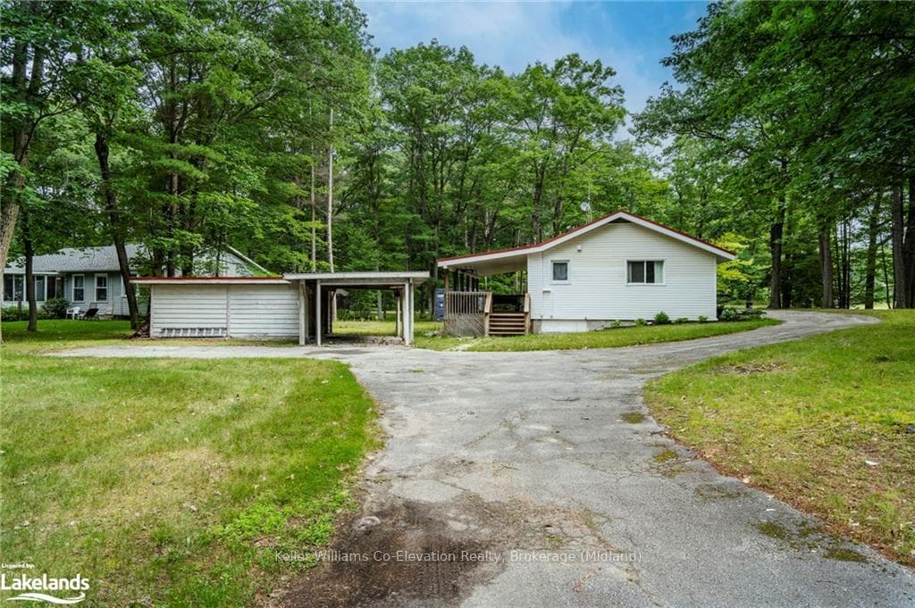 1694 TINY BEACHES Road photo 32