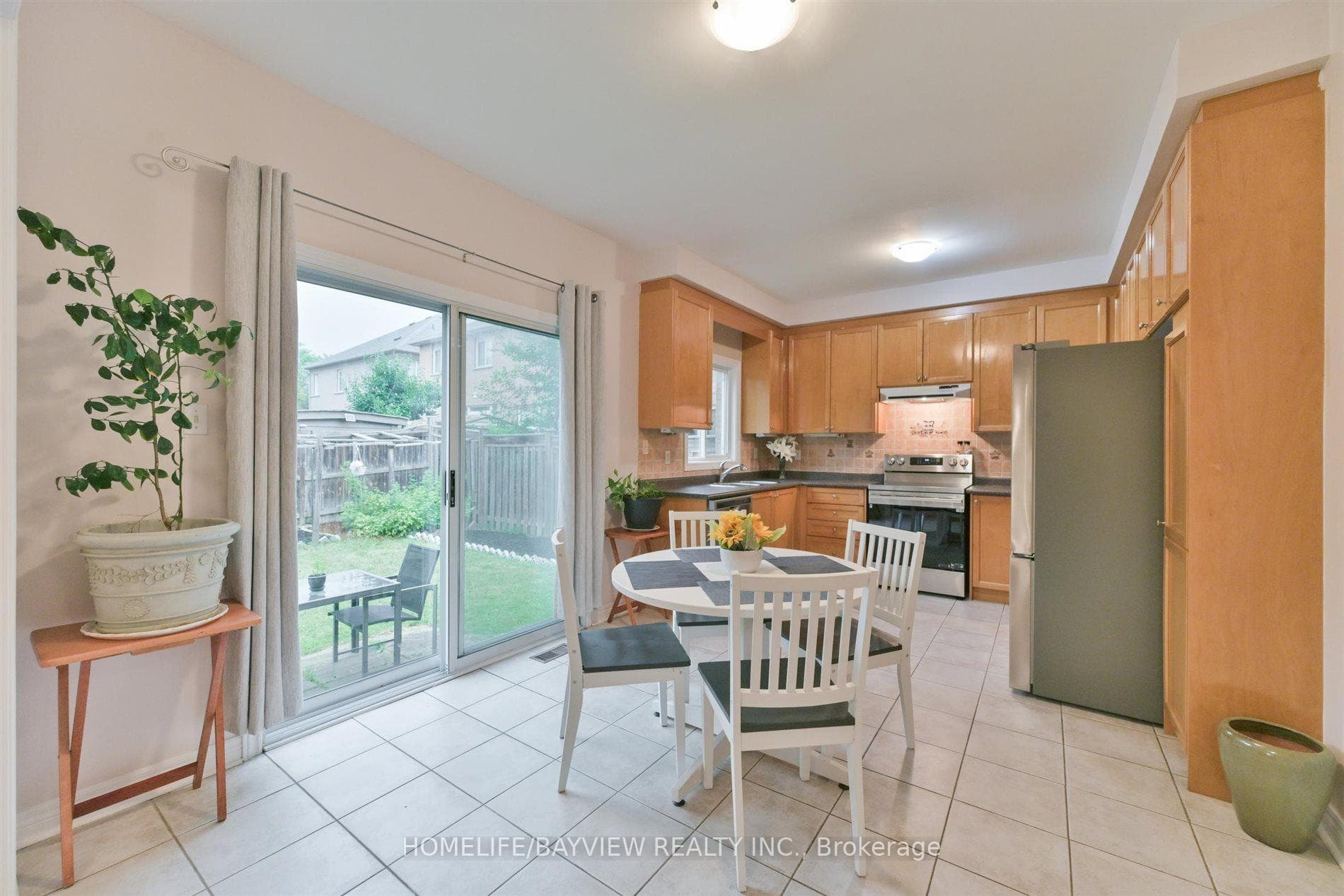 26 Honeyview Street photo 9