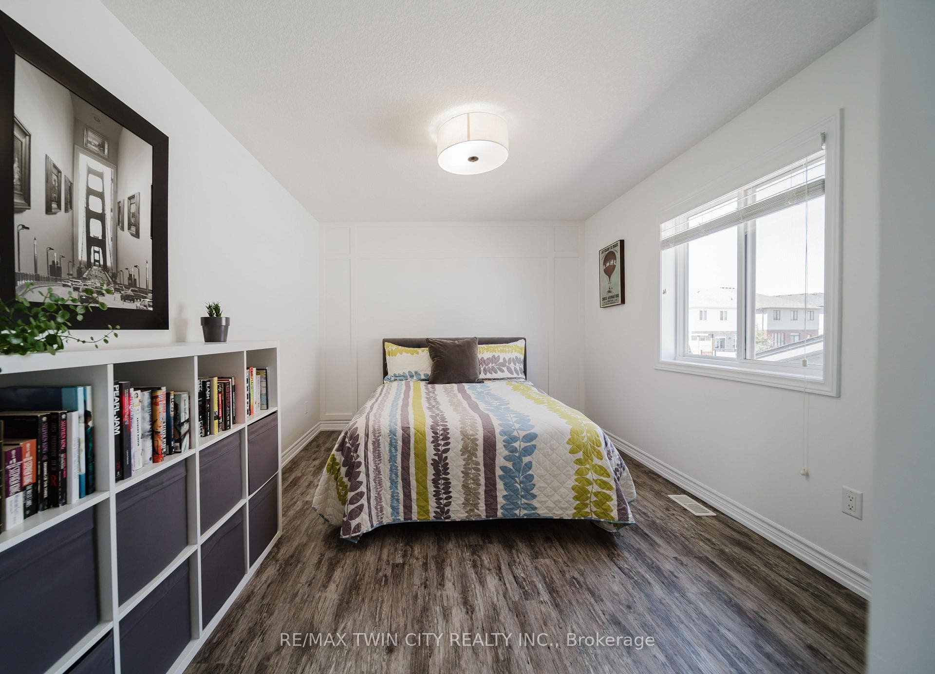 597 Sundew Drive photo 30