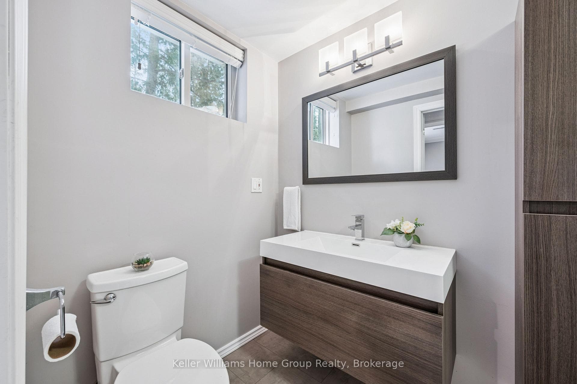 7809 Speedvale Avenue photo 31