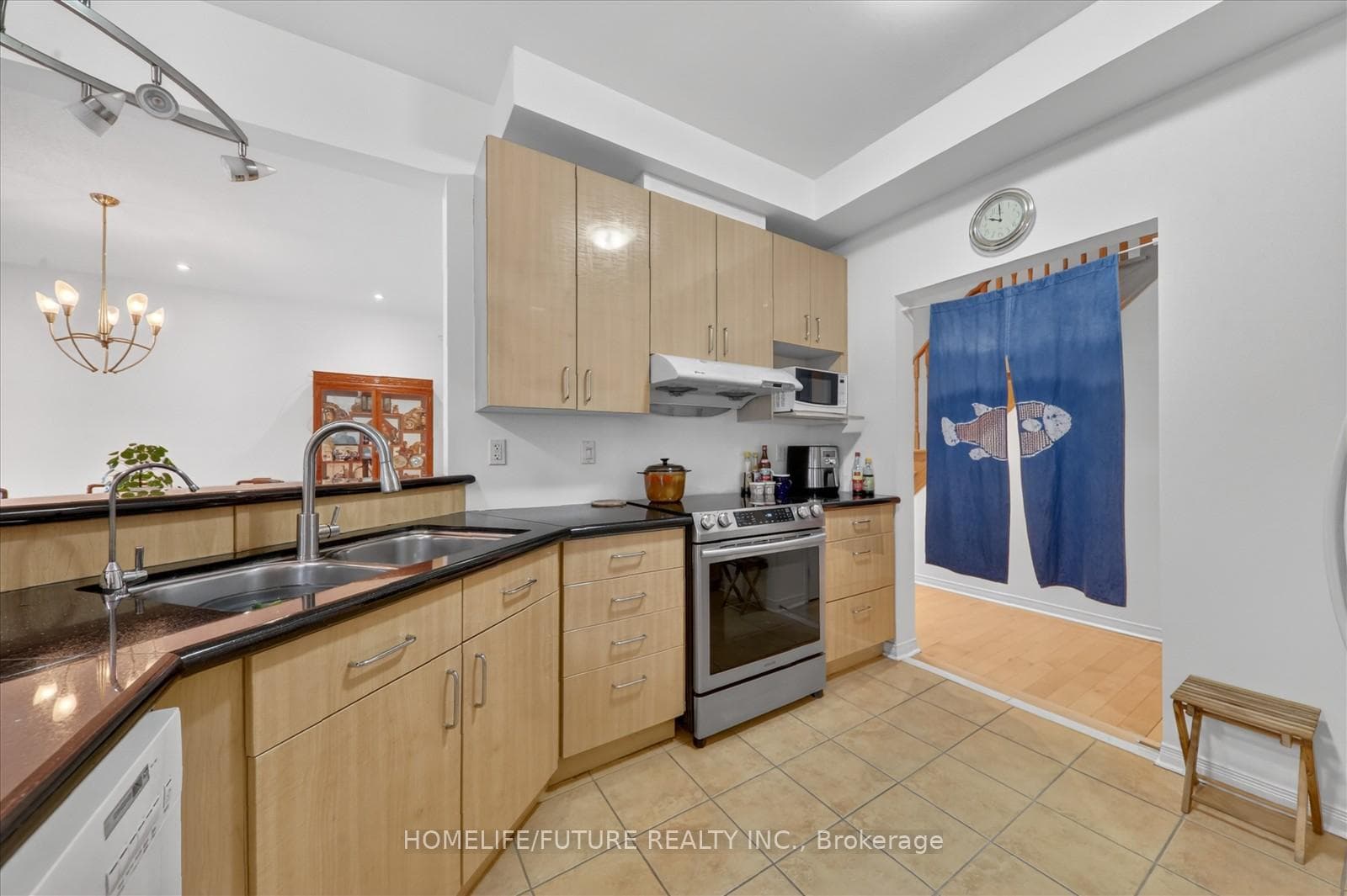 149 Peshawar Avenue photo 16
