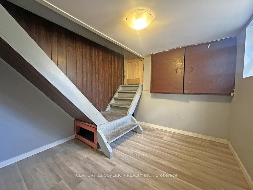 207 Cumming Street photo 21